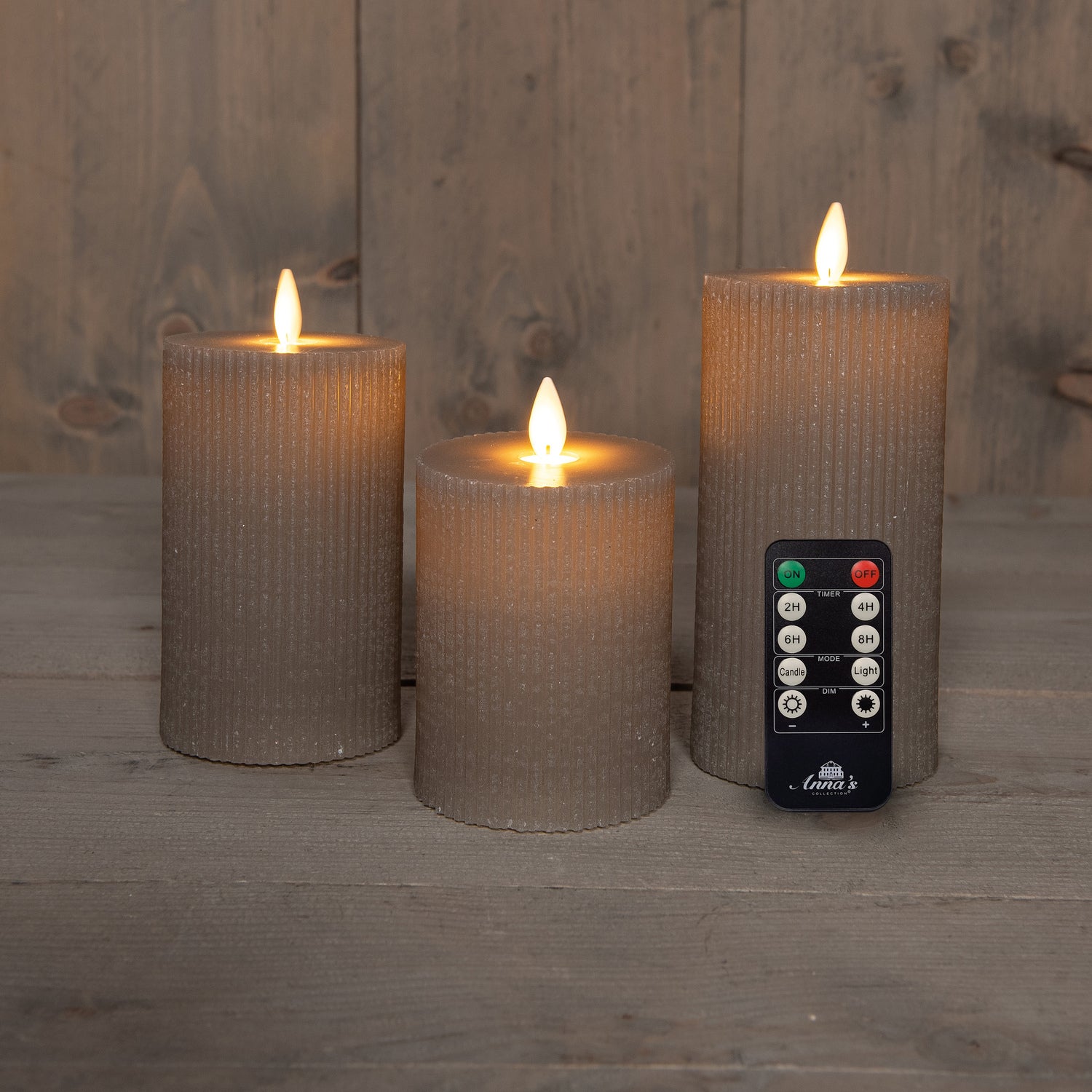 Anna's Collection LED stompkaars Rib met timer taupe D 7,5 H 10 / 12,5 / 15 cm 3 stuks
