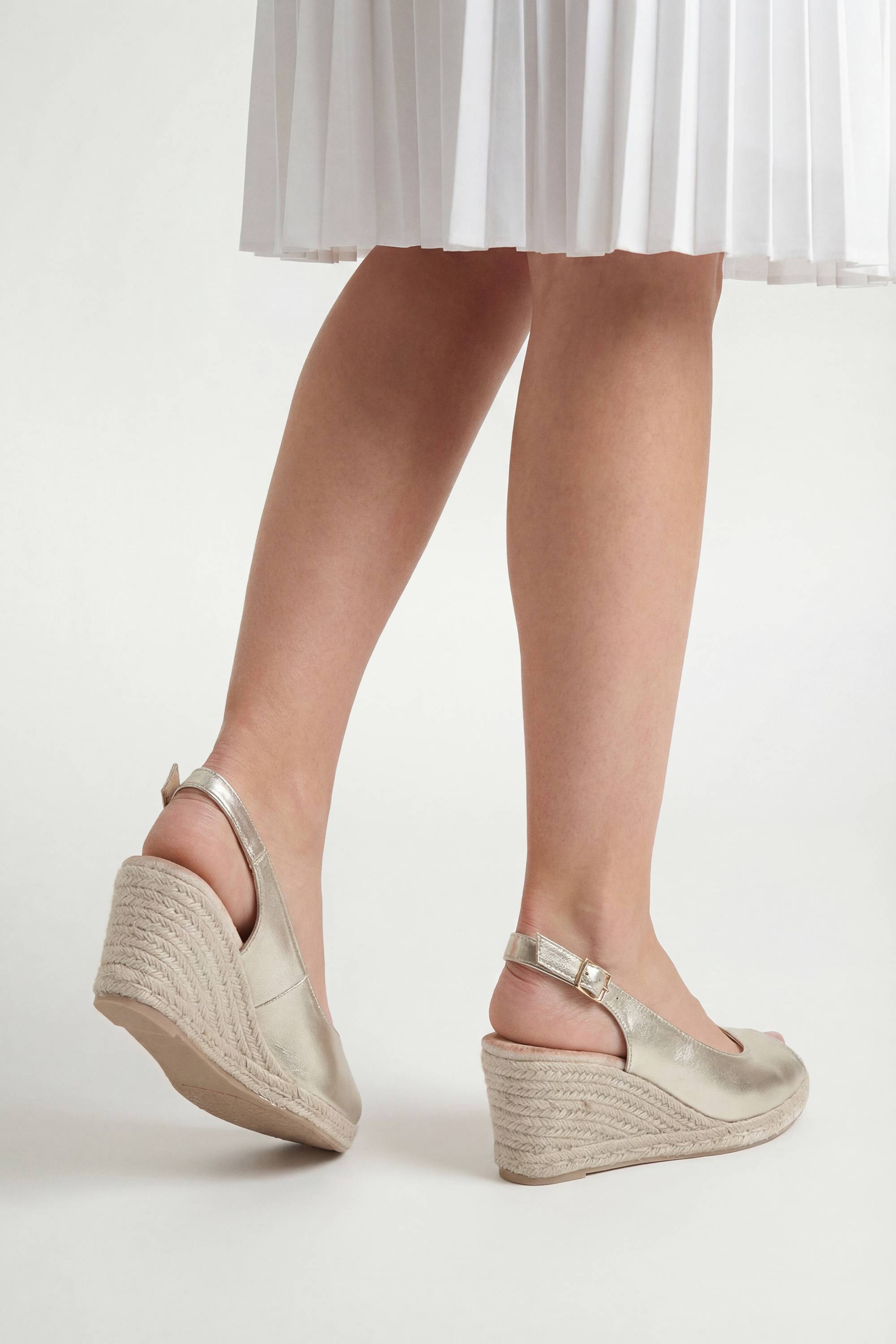 Wallis Sandales Compensées Espadrilles Josie À Bout Ouvert Et Bride Arrière En Synthétiquecuir Métallisé Talon Moyen