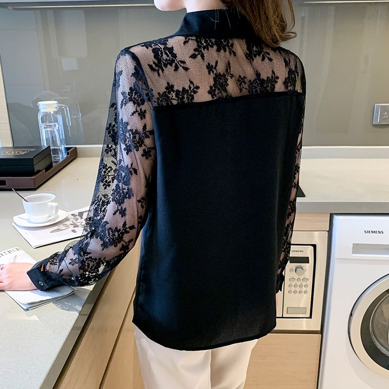 Coline - Shirt met lange mouwen en bloemenkant
