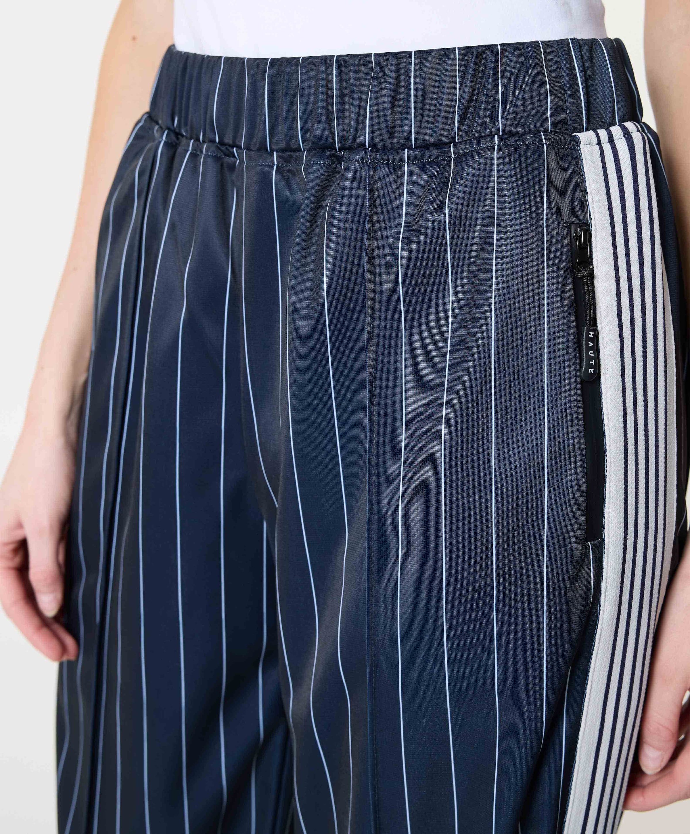 Haute L'Amitié Baggy Pin Stripe Track Tall dames broek blauw