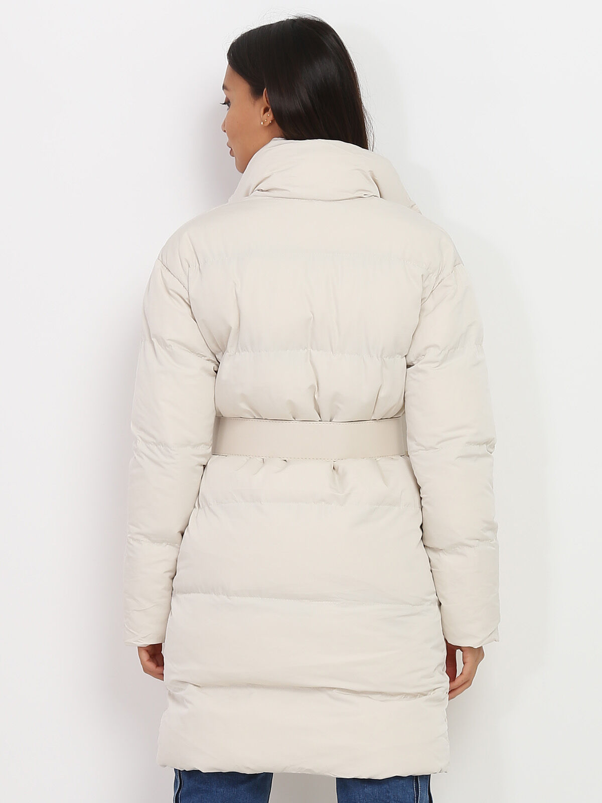 Doudoune matelassée avec ceinture- Beige