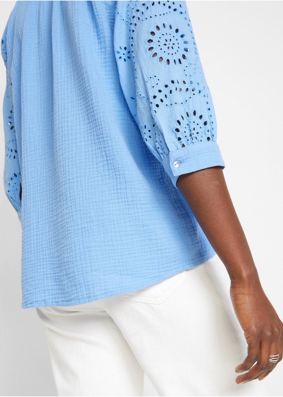 Tunique en mousseline avec broderie ajourée