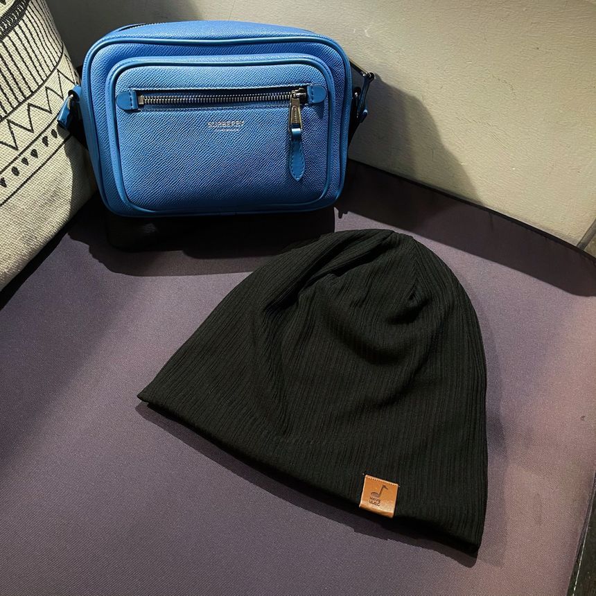 Hatrix - Slouchy muts met applicatie