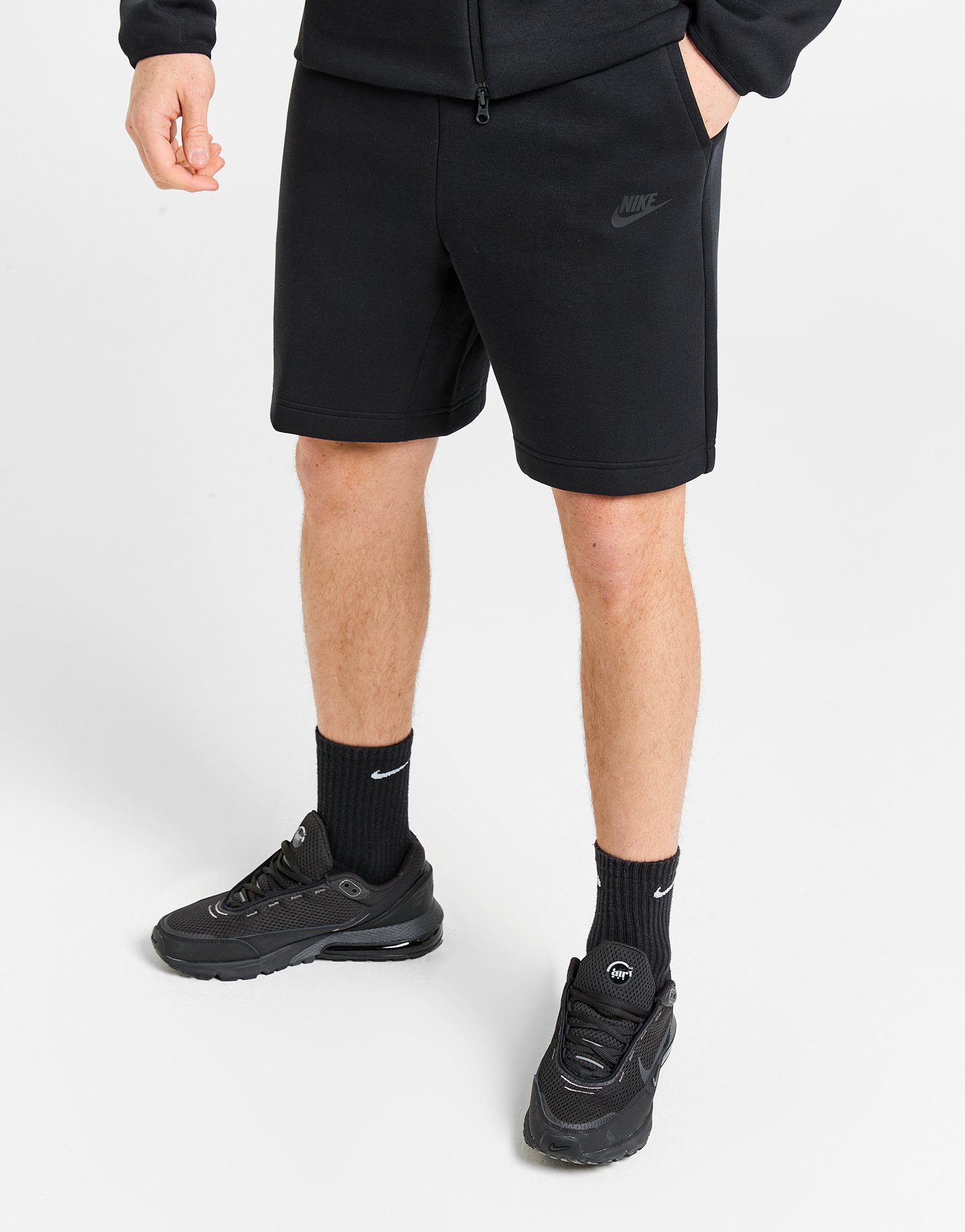 Nike TECH SHORT