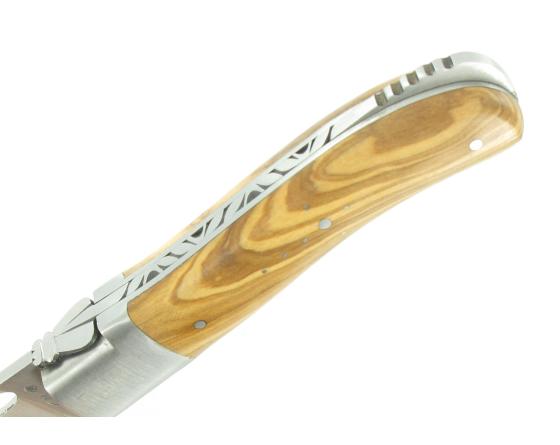 Laguiole Gentleman Olivier - Ouverture 1 mian Couteau de Poche - Laguiole par Fontenille Pataud