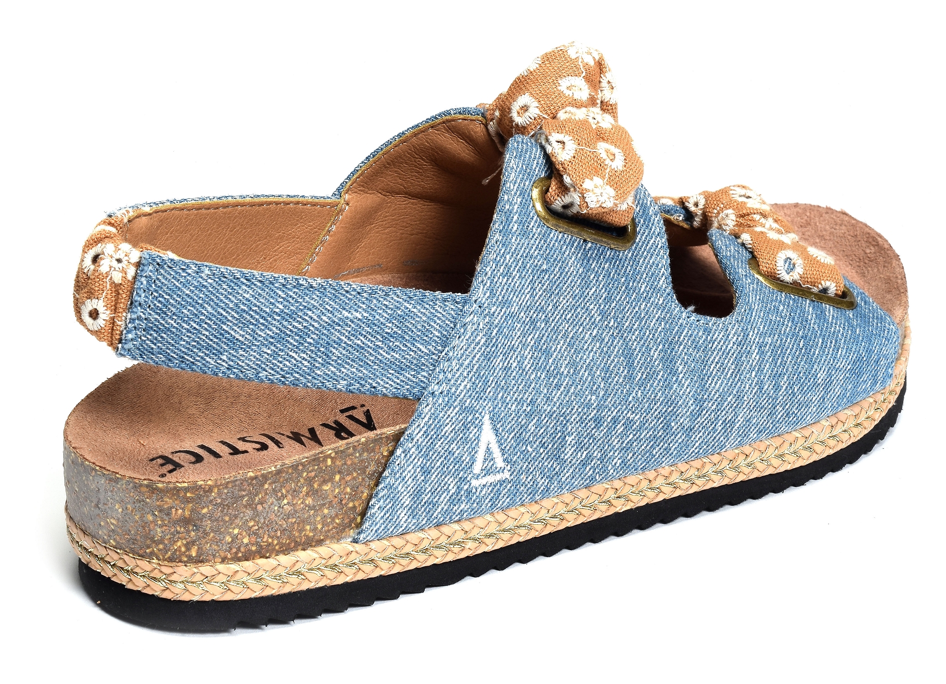 World knot jeans