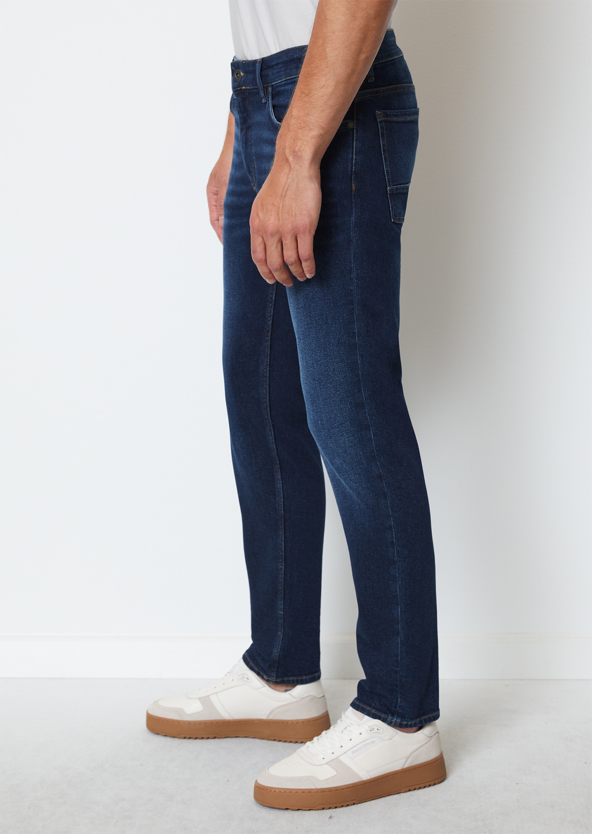 Jeans Modell SJÖBO shaped aus Bio-Baumwolle-Mix