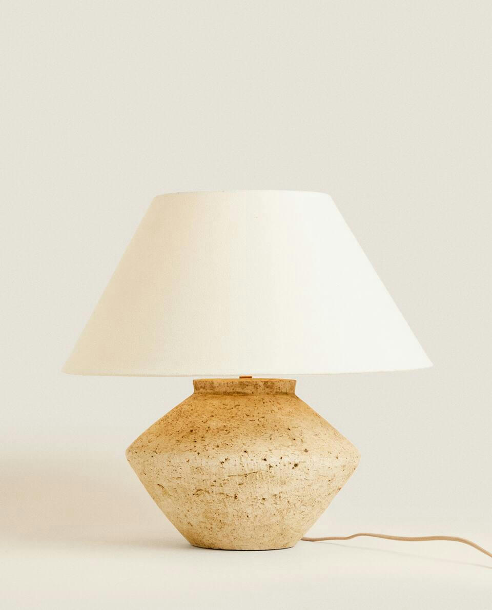 LUMINÁRIA GRANDE COM BASE DE BARRO