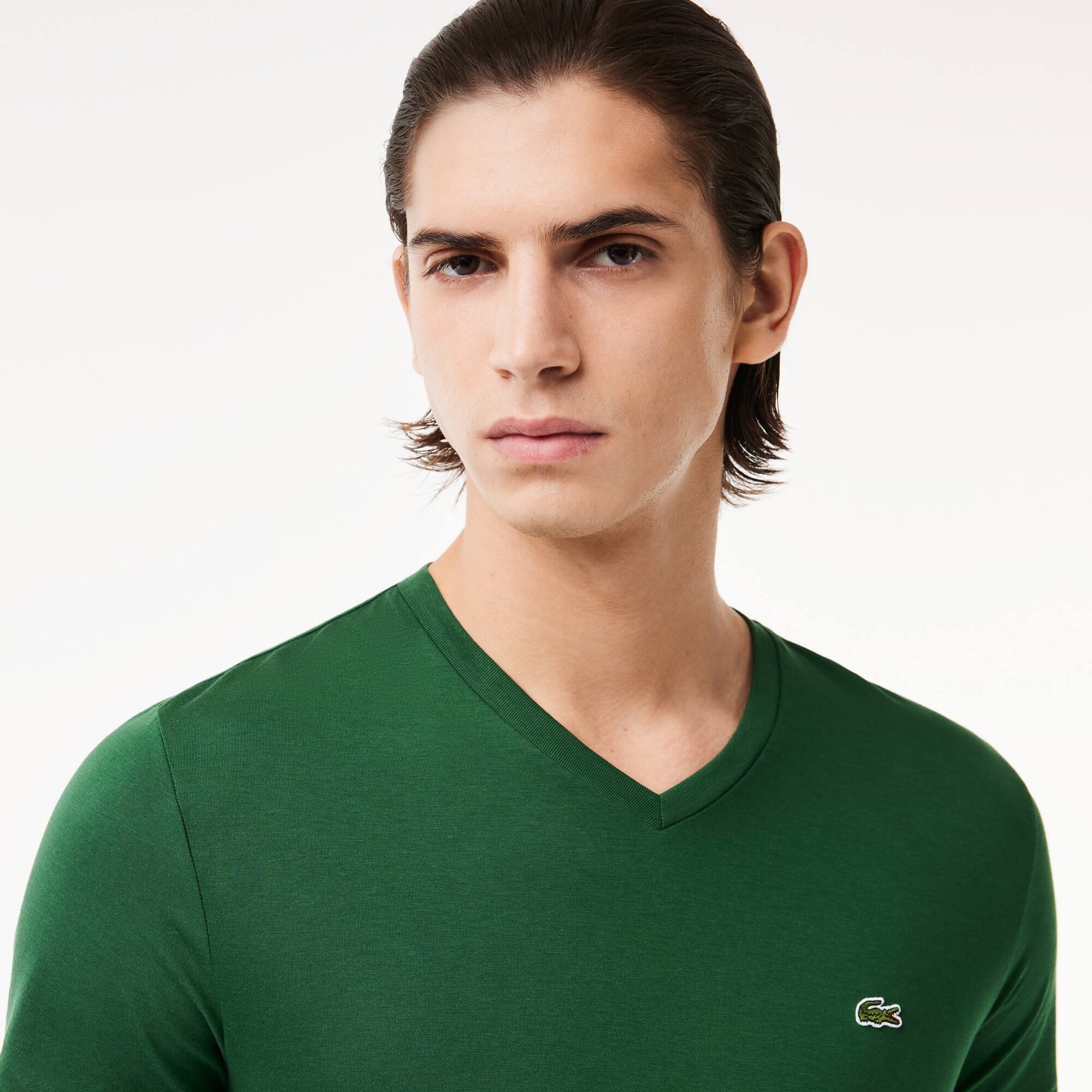 Herren-Shirt aus Pima-Baumwolljersey mit V-Ausschnitt T-Shirts - Grün - Lacoste - Herren