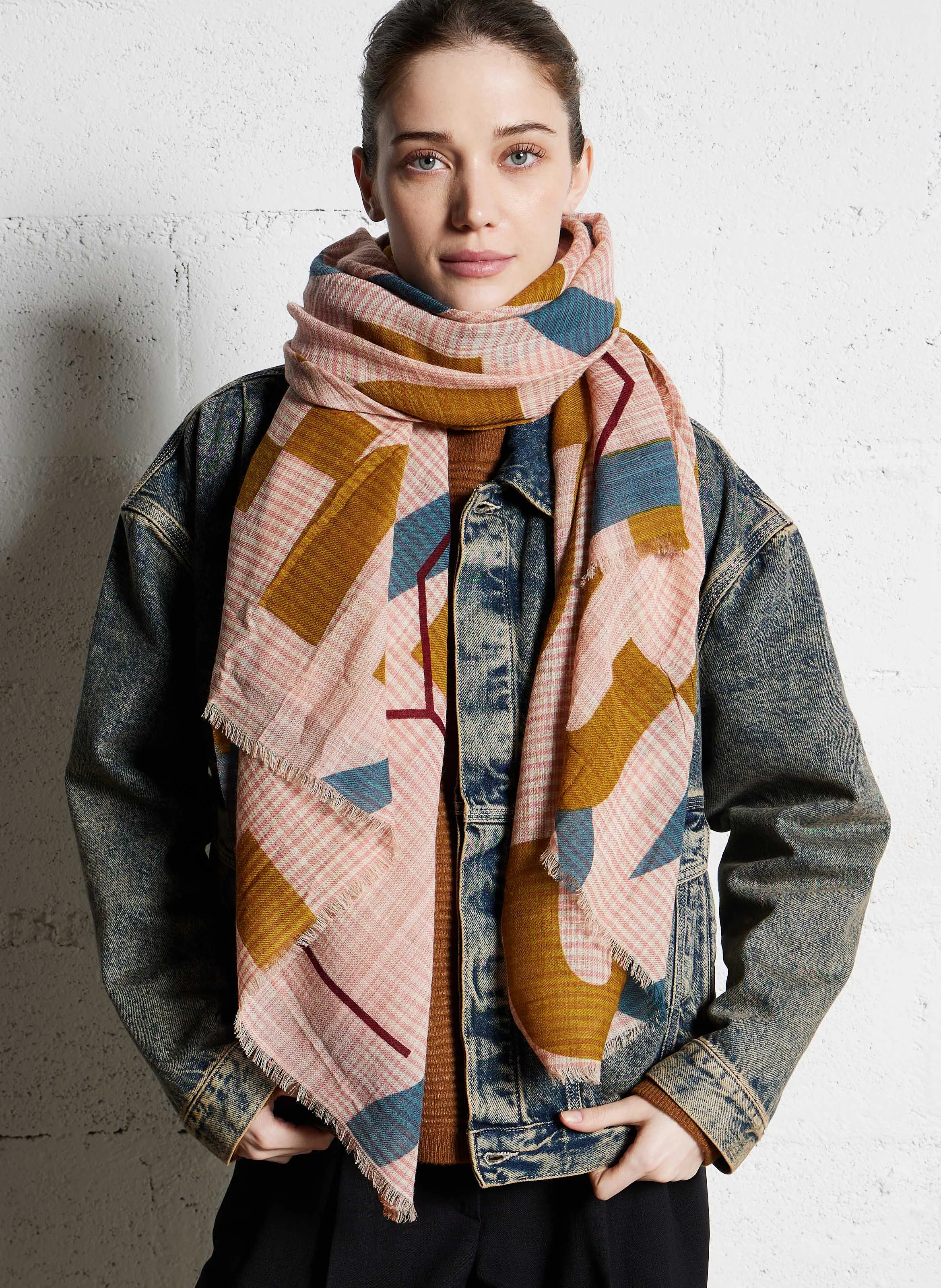 SIGNE - Foulard imprimé en laine | Kaki
