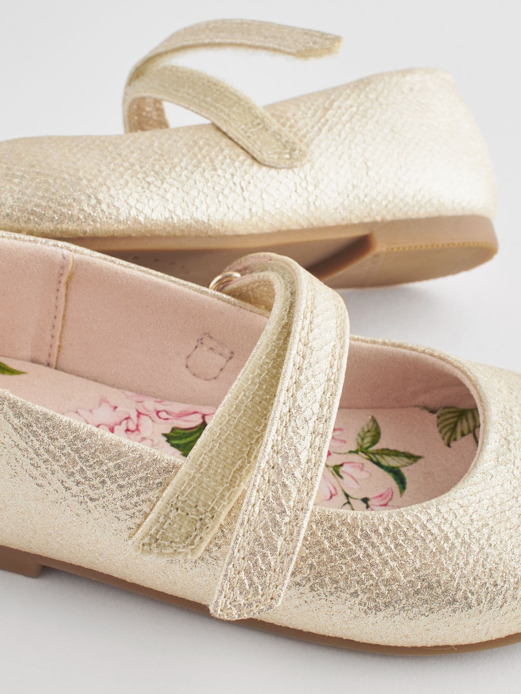 Goud - Mary Jane gelegenheidsschoenen met klittenbandsluiting