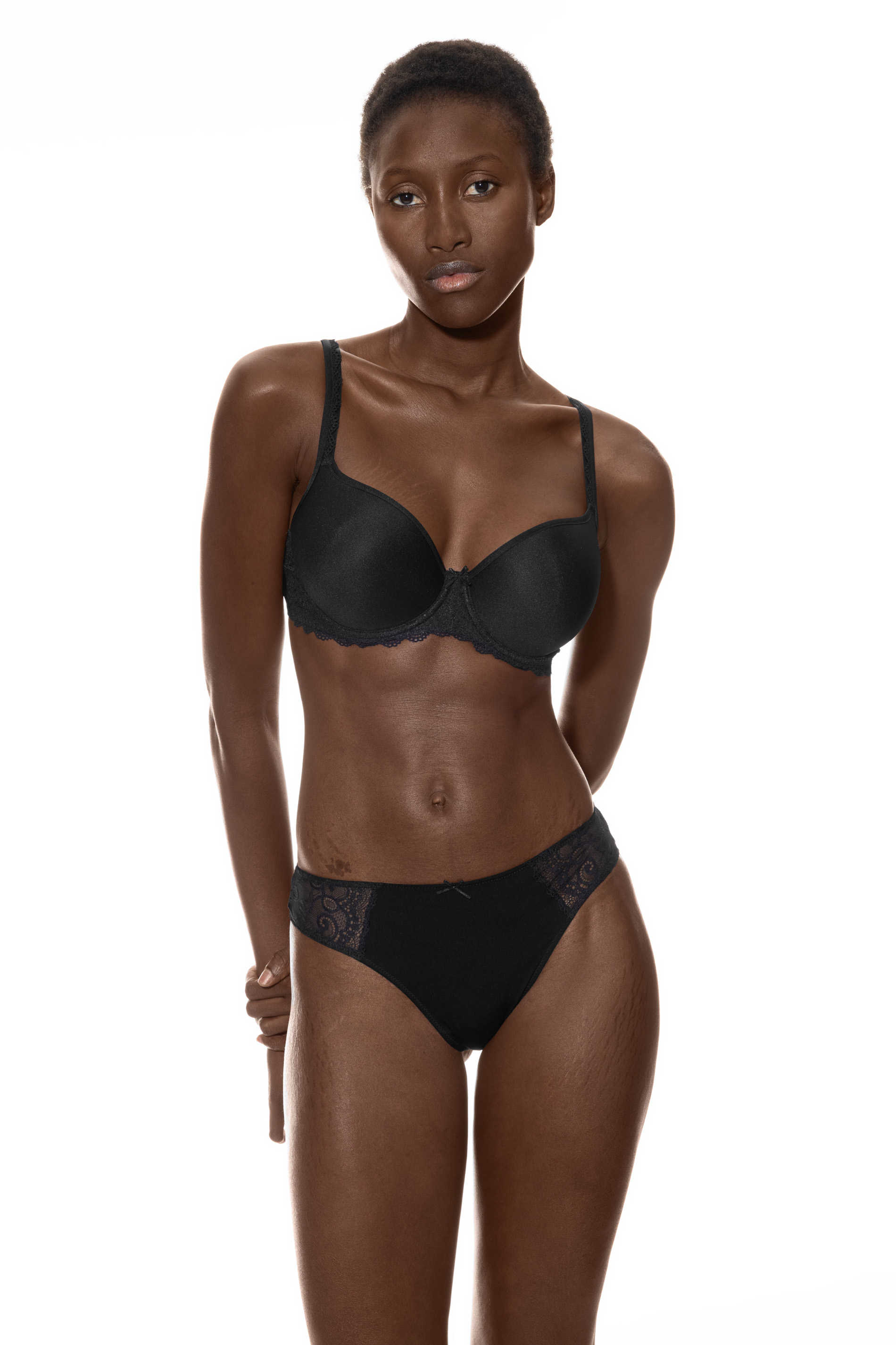 Spacer-BH | Full Cup<br>Serie Amorous