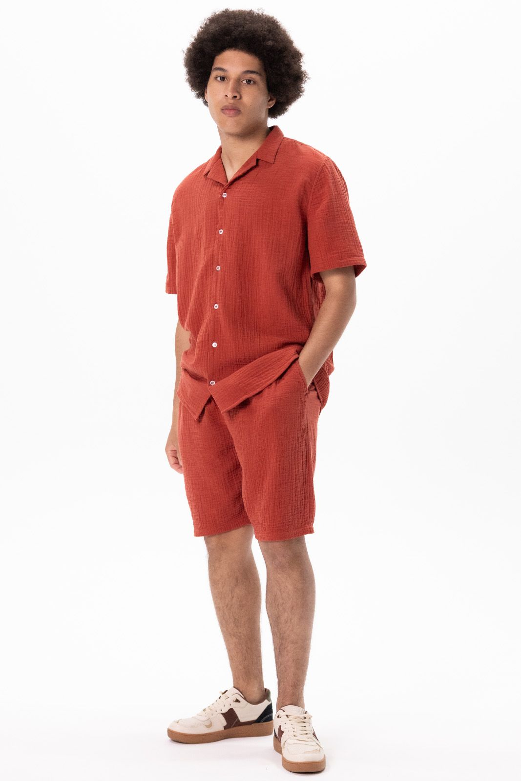 Donkerrode mousseline shorts
