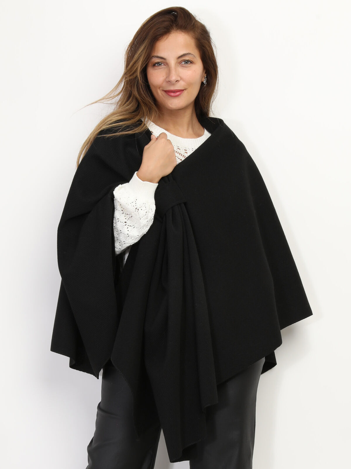 Poncho asymétrique croisé- Noir