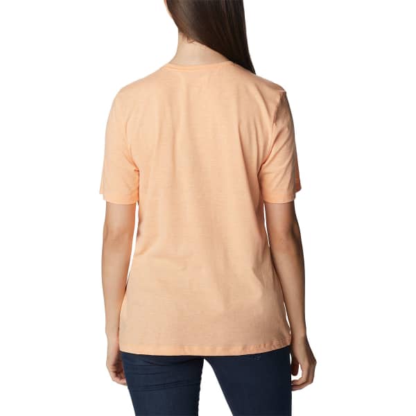 T-shirt randonnée COLUMBIA BLUEBIRD DAY™ RELAXED CREW NECK PEACH HEATHER/STACKED LAKESIDE GRAPHIC