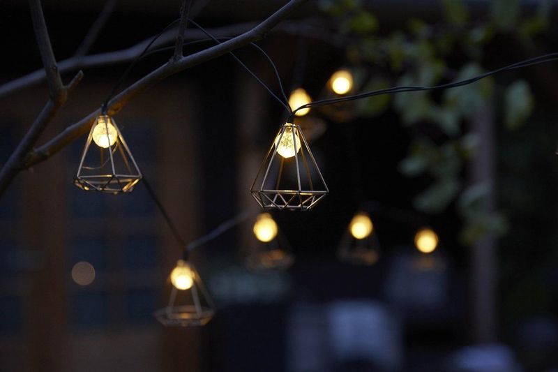 Luxform - Solar String Light Sousse - Tuinlamp - Zwart - Kunststof - 10 LED-lampjes