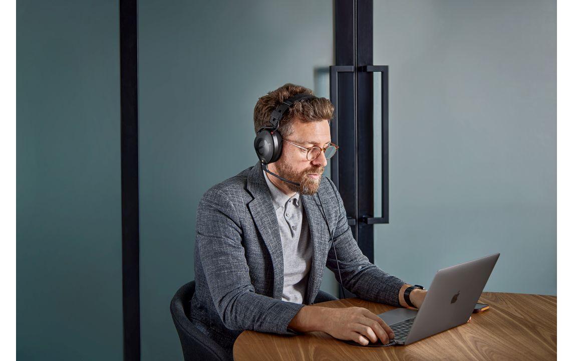 Headset NTH-100M Schwarz<br>Professionelles Over-Ear-Headset mit aussergewöhnlicher Klangleistung