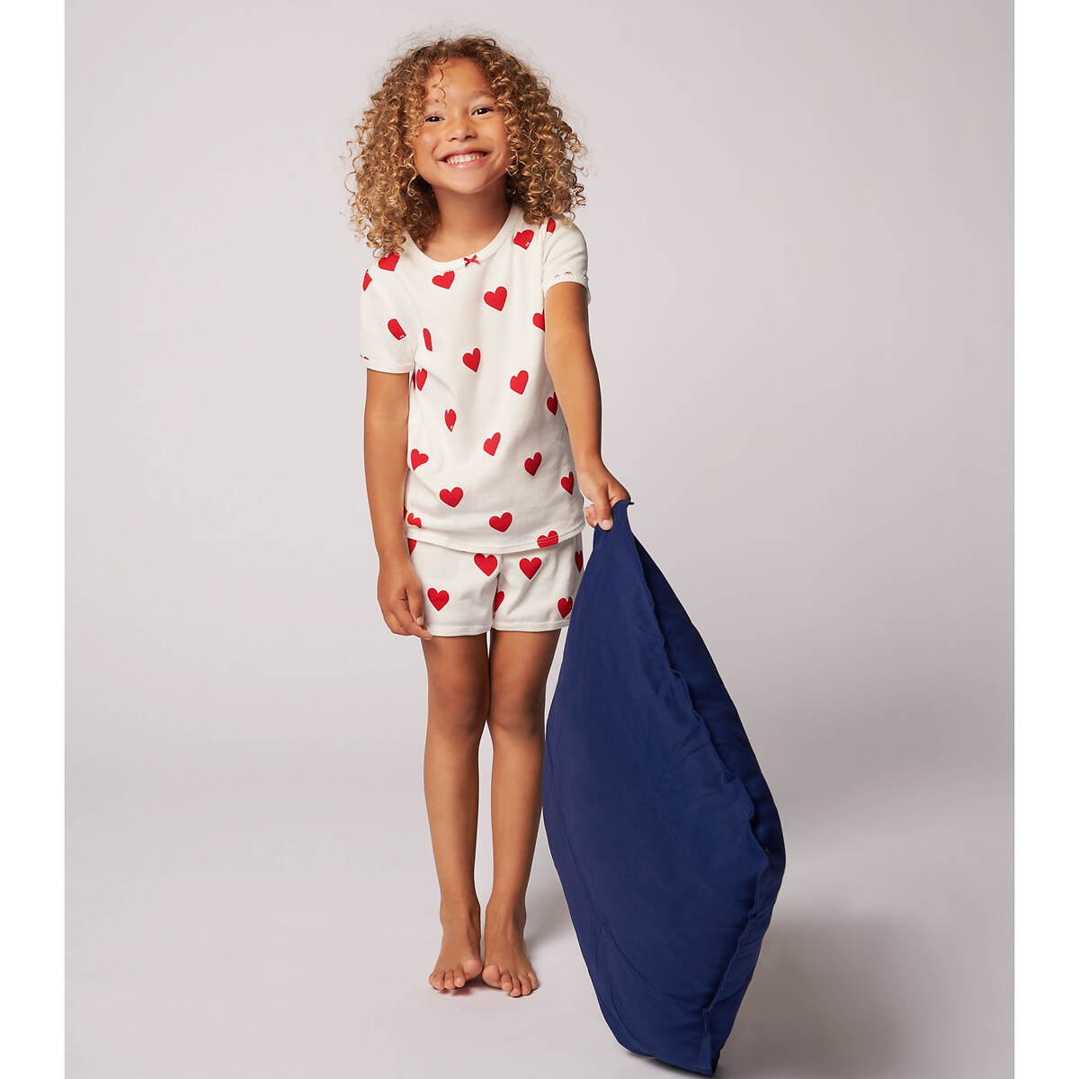 PEQUENO BARQUINHO<br>Conjunto de pijama de duas peças com shorts