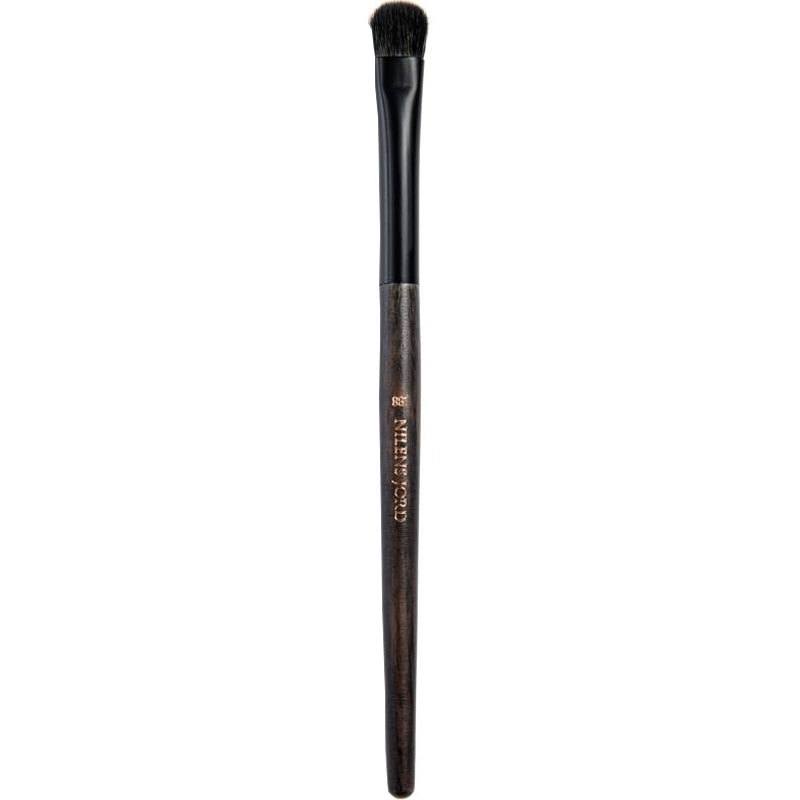 Nilens Jord Pure Collection Medium Eye Shadow Brush No. 881