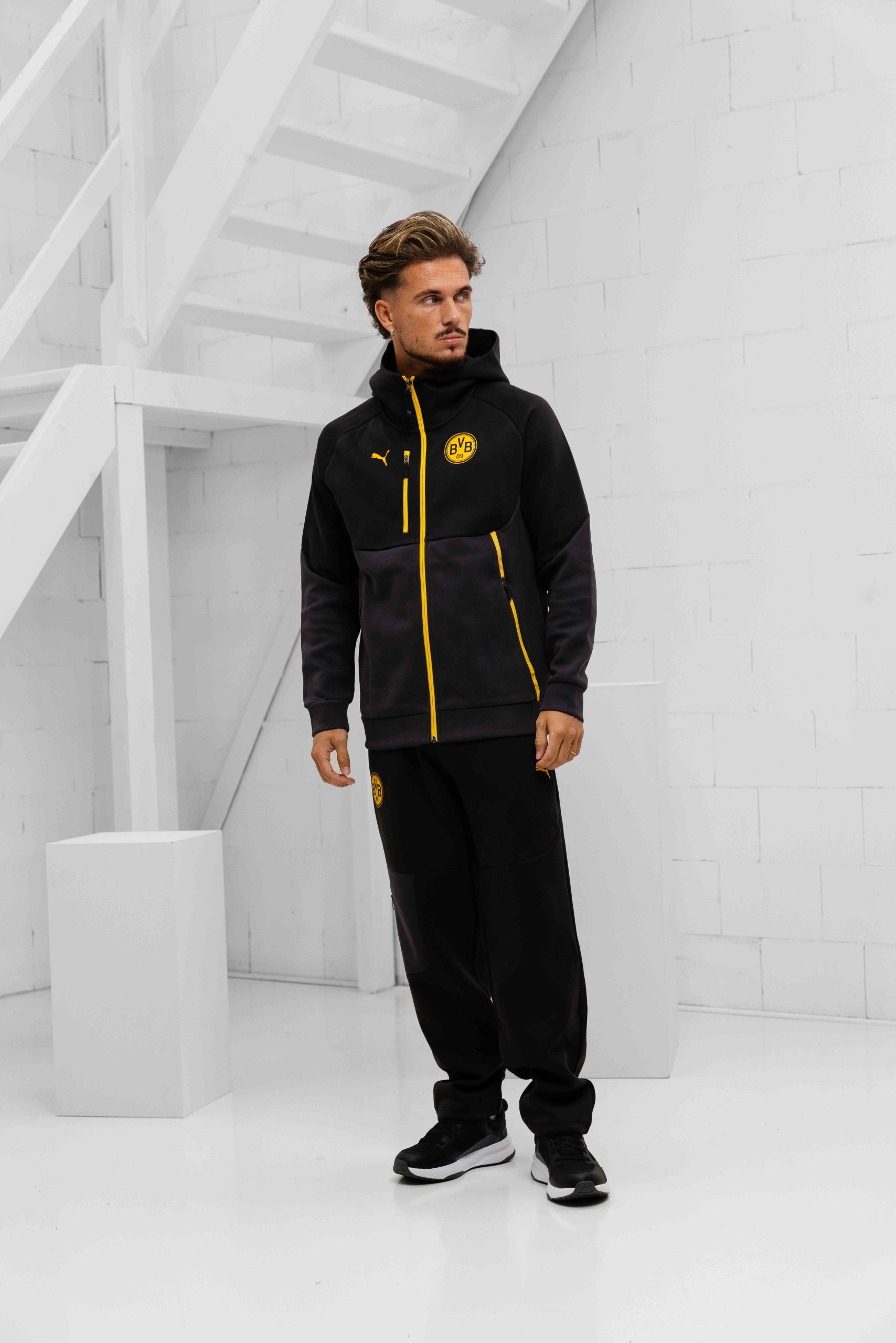 Borussia Dortmund PumaTech Trainingspak Senior 2025/2026 Zwart