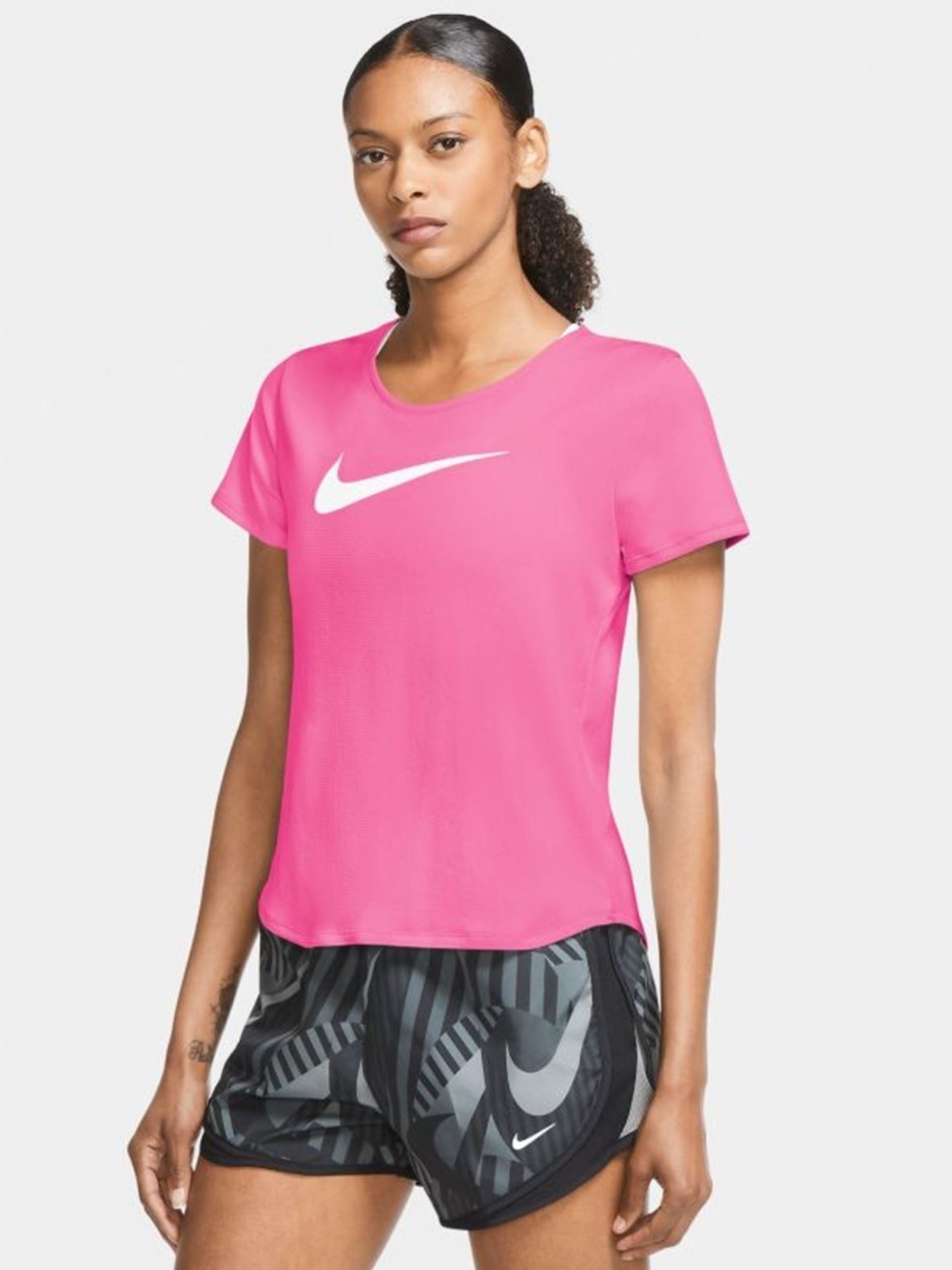 Swoosh Run Tee