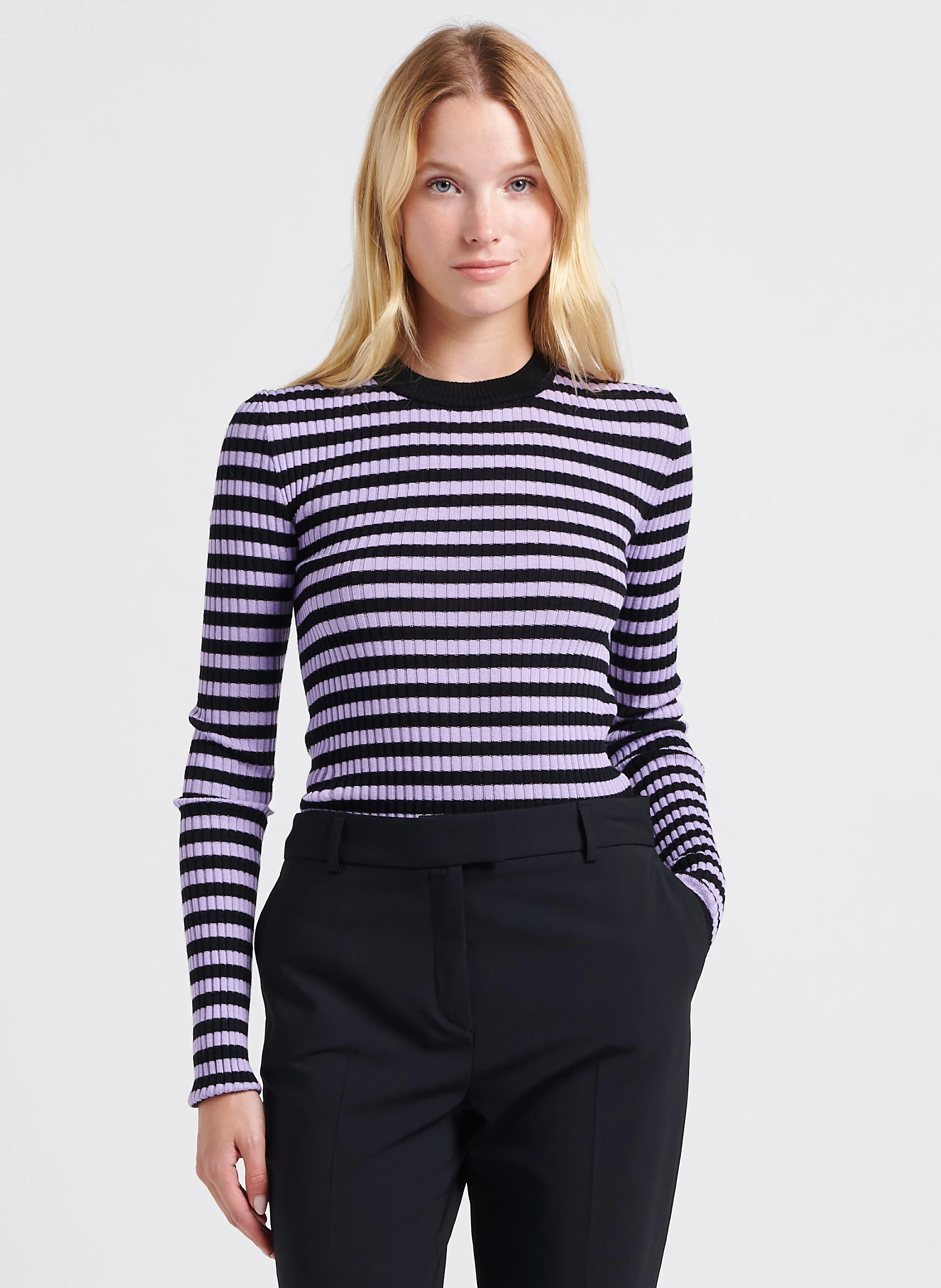 Pull col rond rayé en laine | Noir