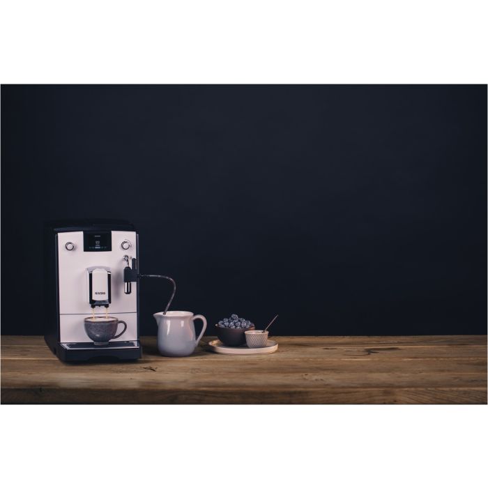Nivona Kaffeevollautomat CafeRomatica NICR 560 // 1kg Nivona Kaffee gratis