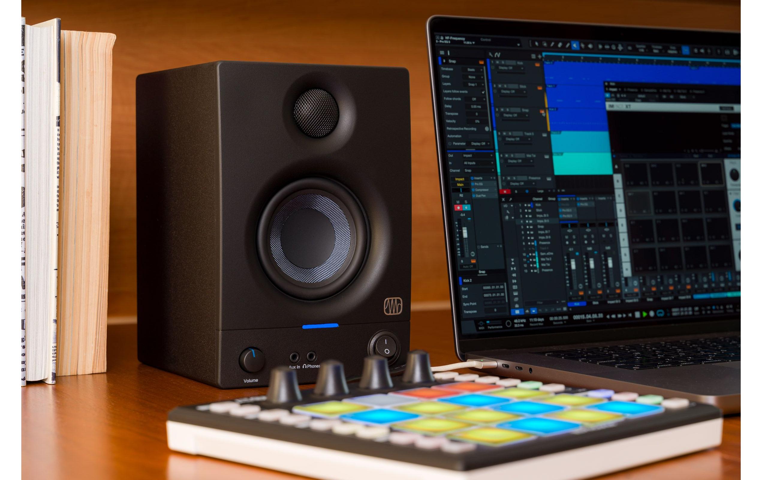 Studiomonitore Eris 3.5 (2 Gen.) SchwarzAktive 3.5-Zoll-Medienreferenzmonitore