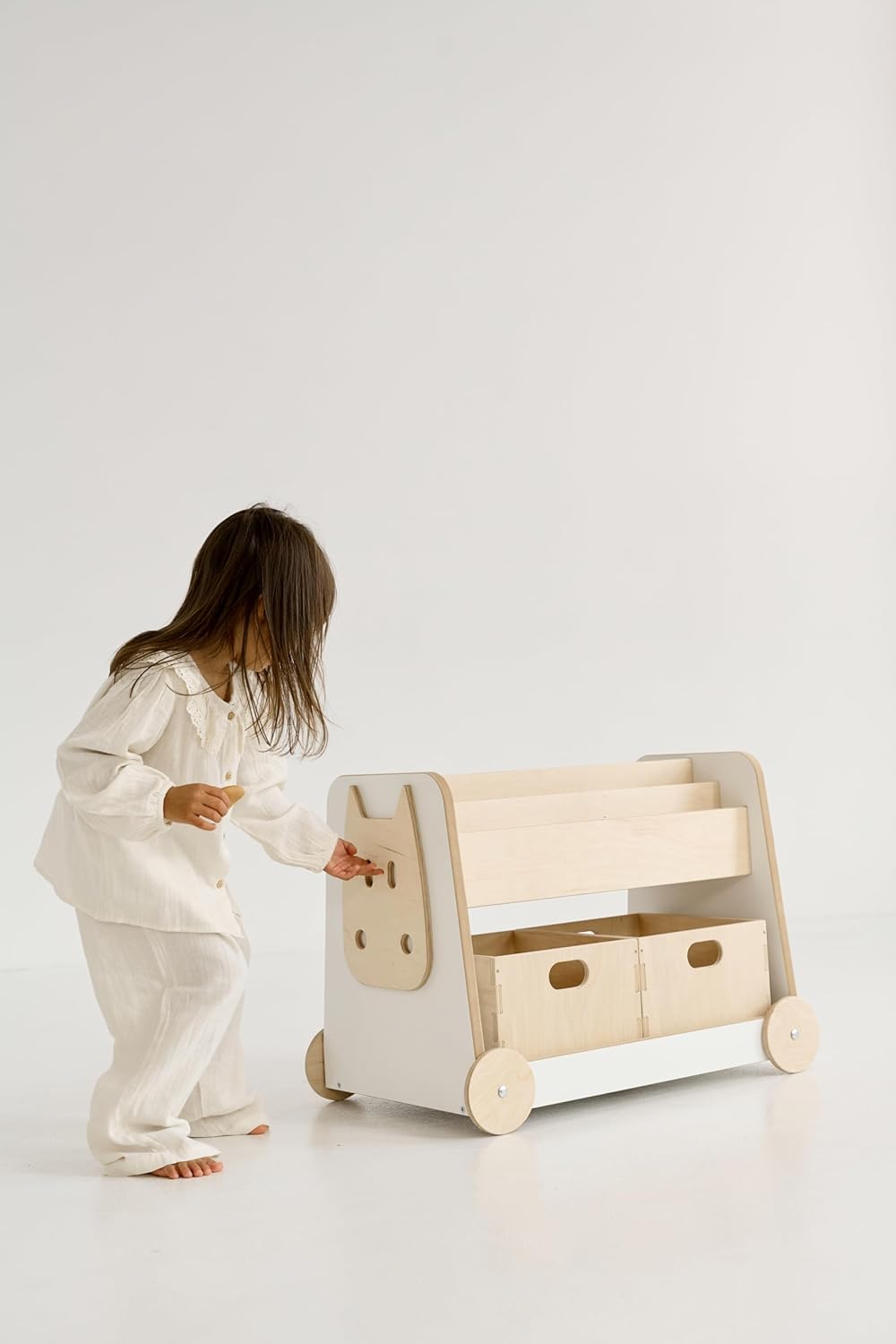 Babywood Holzbuchregal auf Rädern | sicheres Buchregal für Kinder | Kinderregal mit 2 Spielzeugkisten | Montessori-Buchregal | Lagerbuchregal | Bücherregal mit Zwei Holzspielzeugkisten