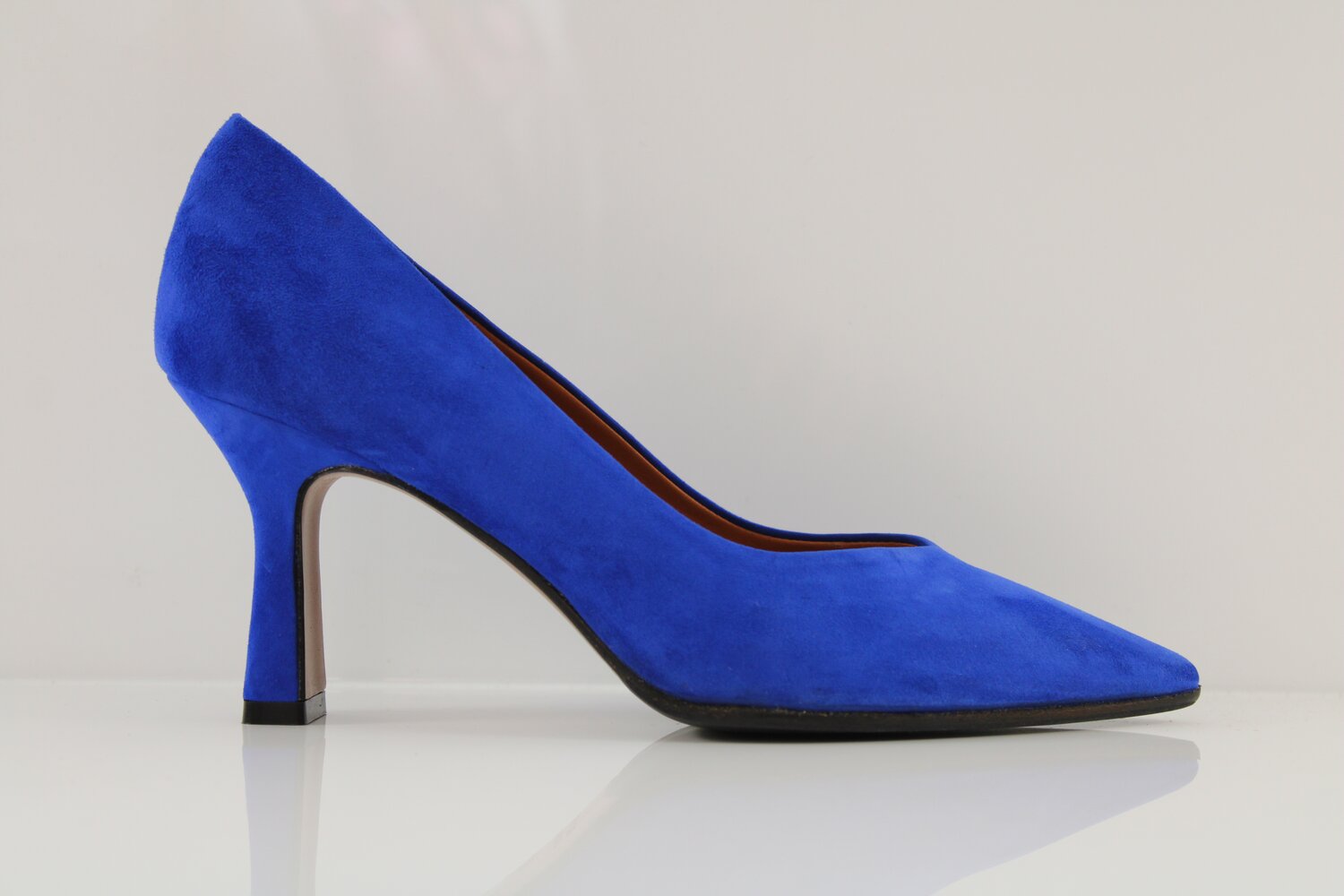 Thea Mika Pumps