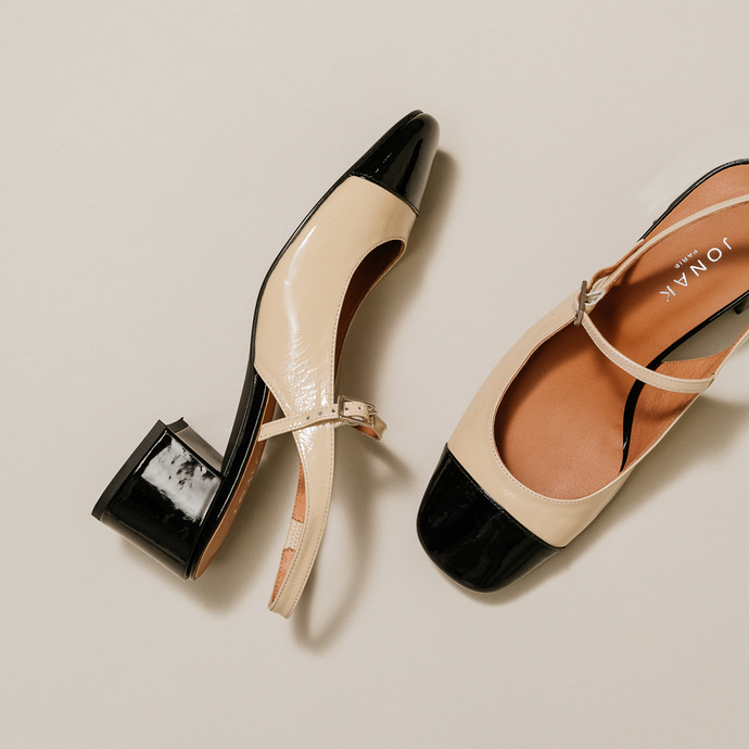 Salomés slingback à bouts carrés  en vernis noir et écru