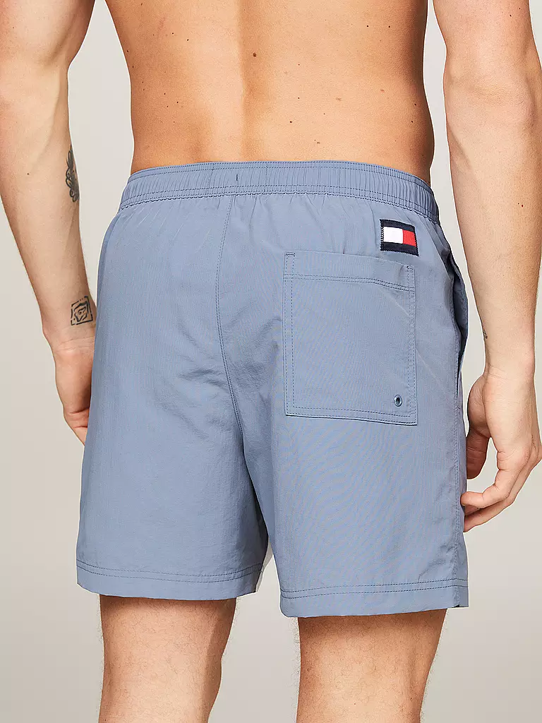 TOMMY HILFIGER Badeshorts Slim Fit hellblau