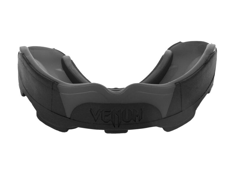 Venum Mundschutz Predator Mouthguard Black Mundschutz