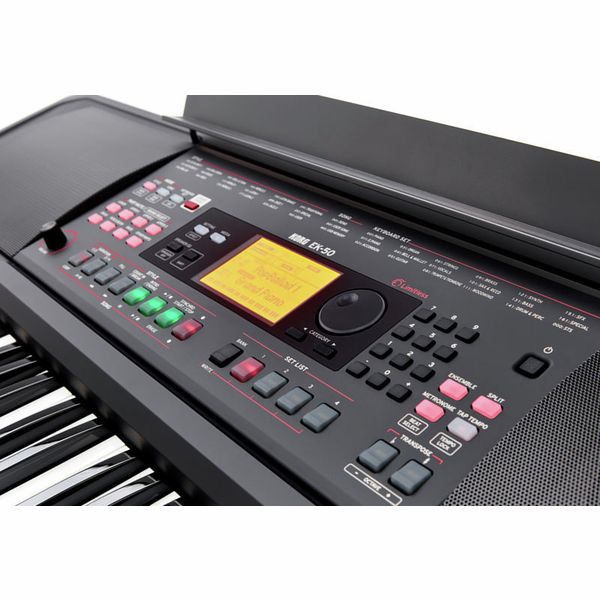 Korg EK-50 L Deluxe Bundle
