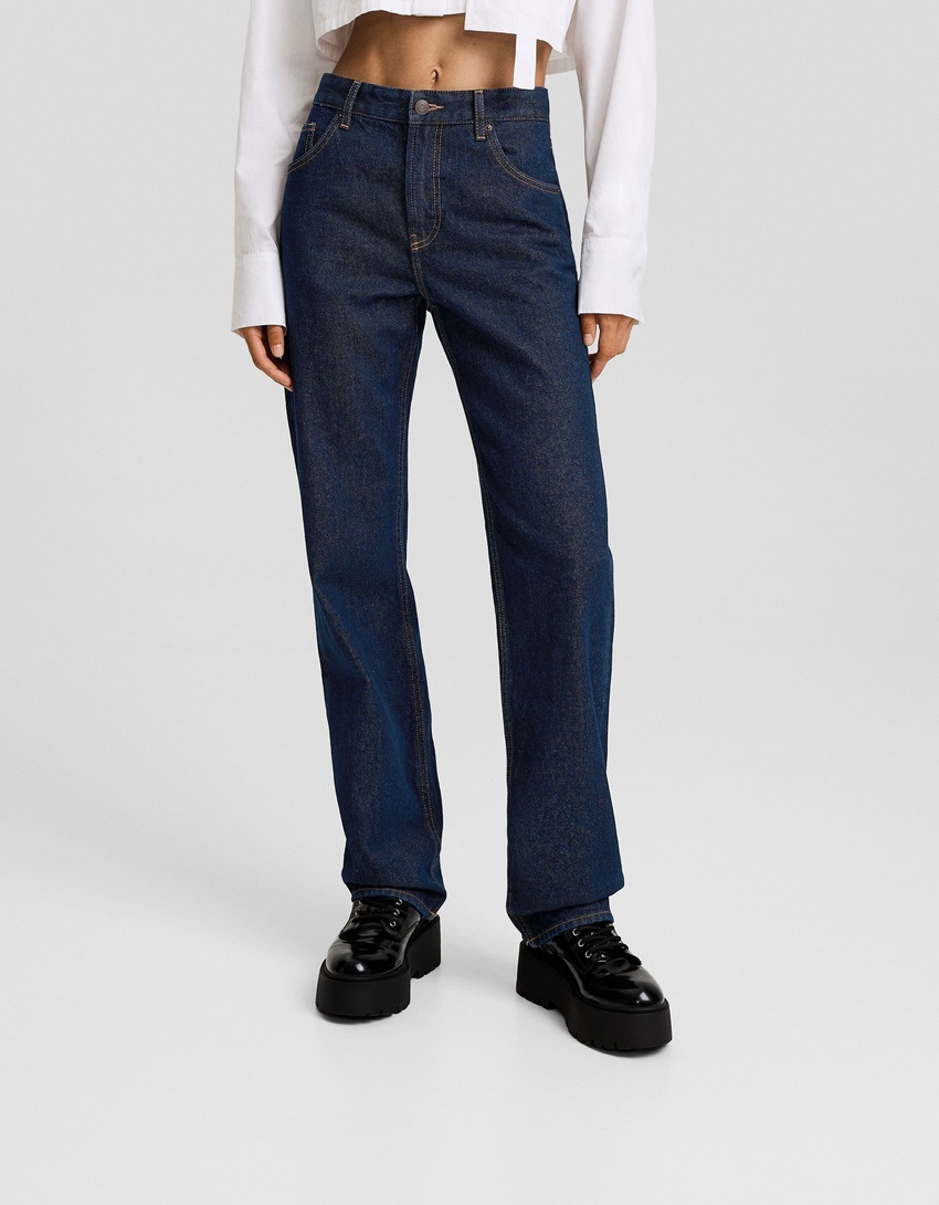 calça jeans de corte reto