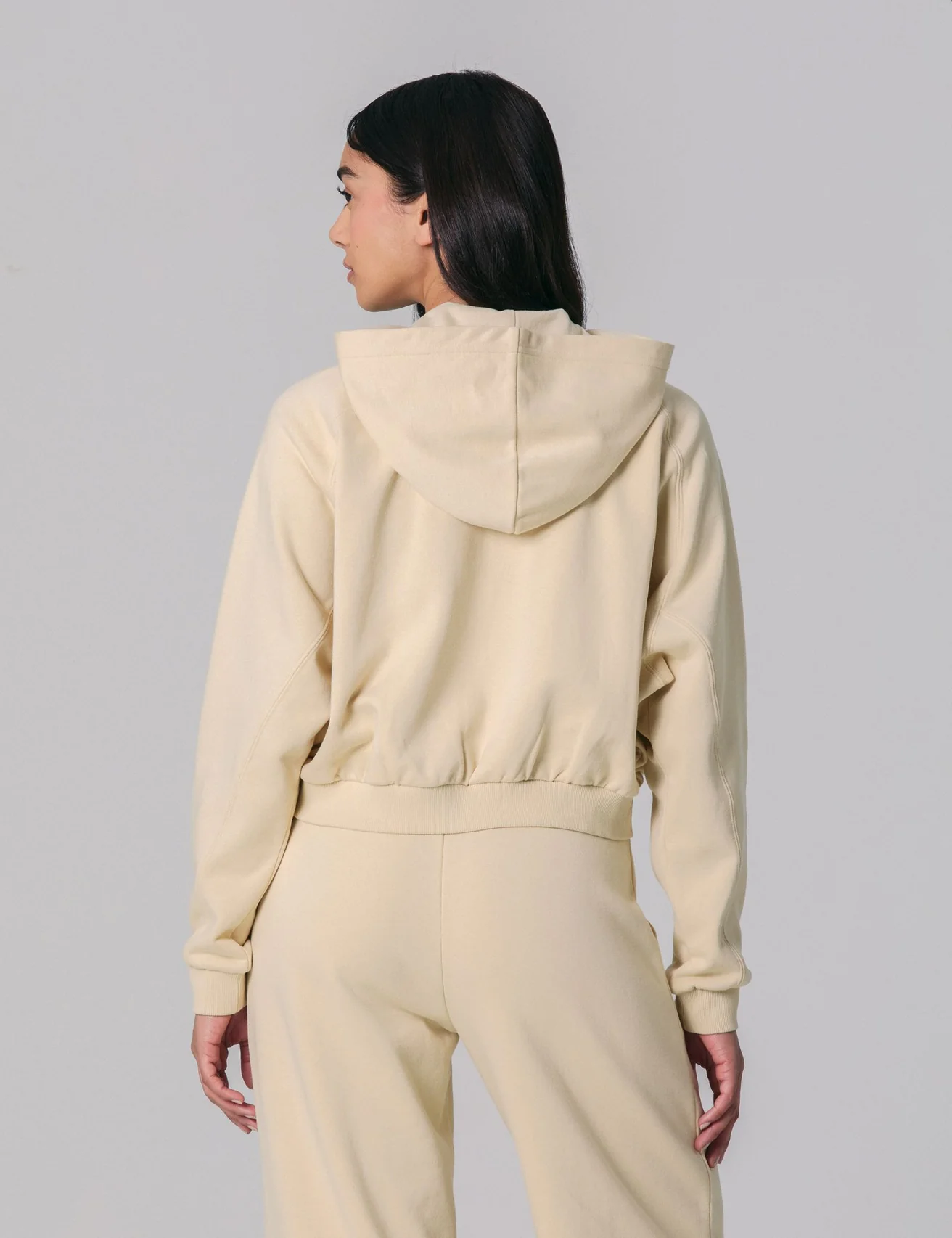 Sweat zippé court à capuche beige clair