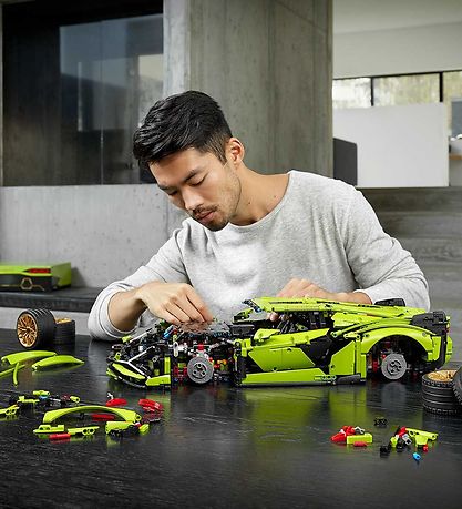 LEGO? Technic - Lamborghini Si?n FKP 37 42115 - 3696 Dele