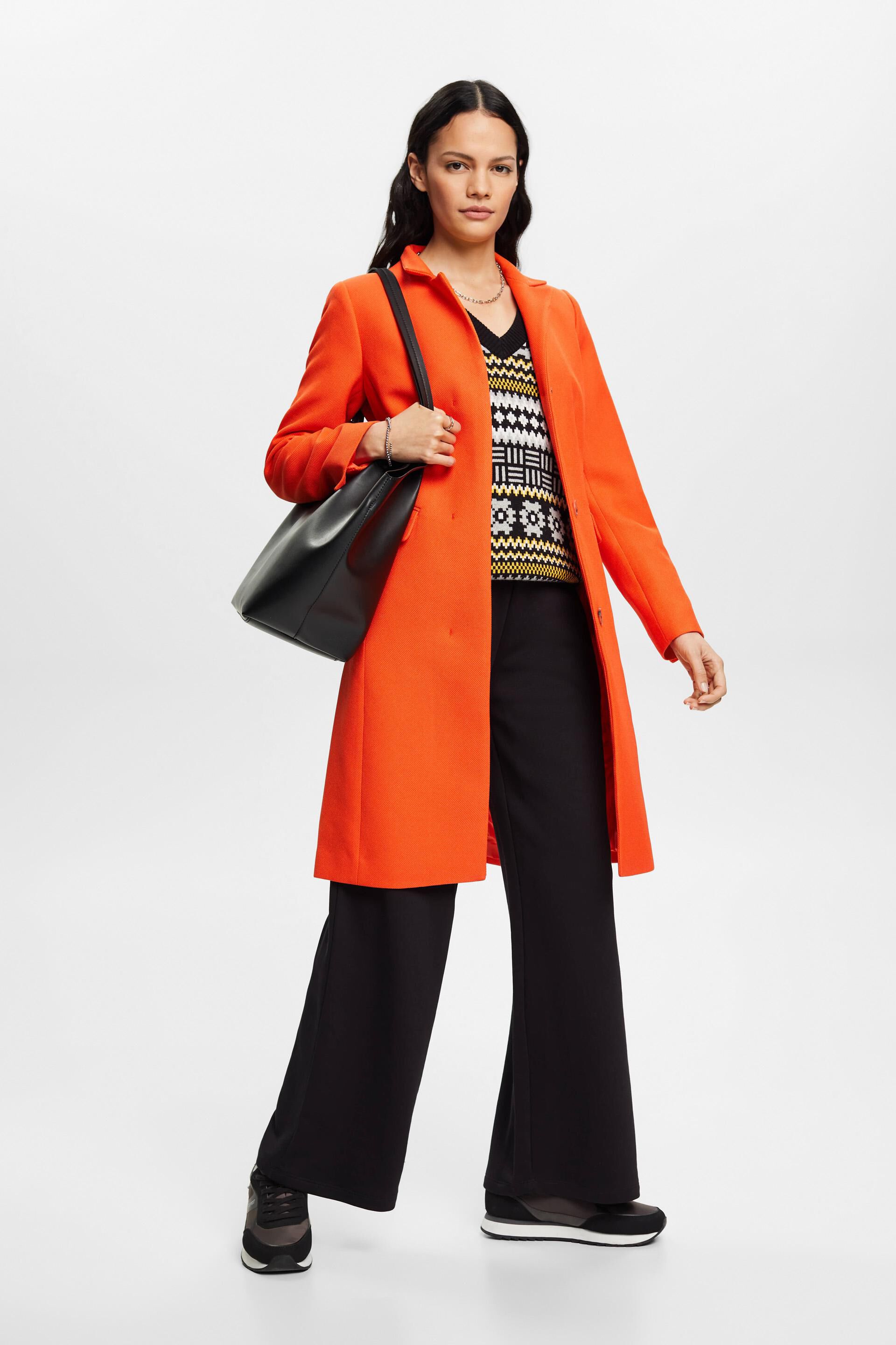 Manteau à col à revers inversé