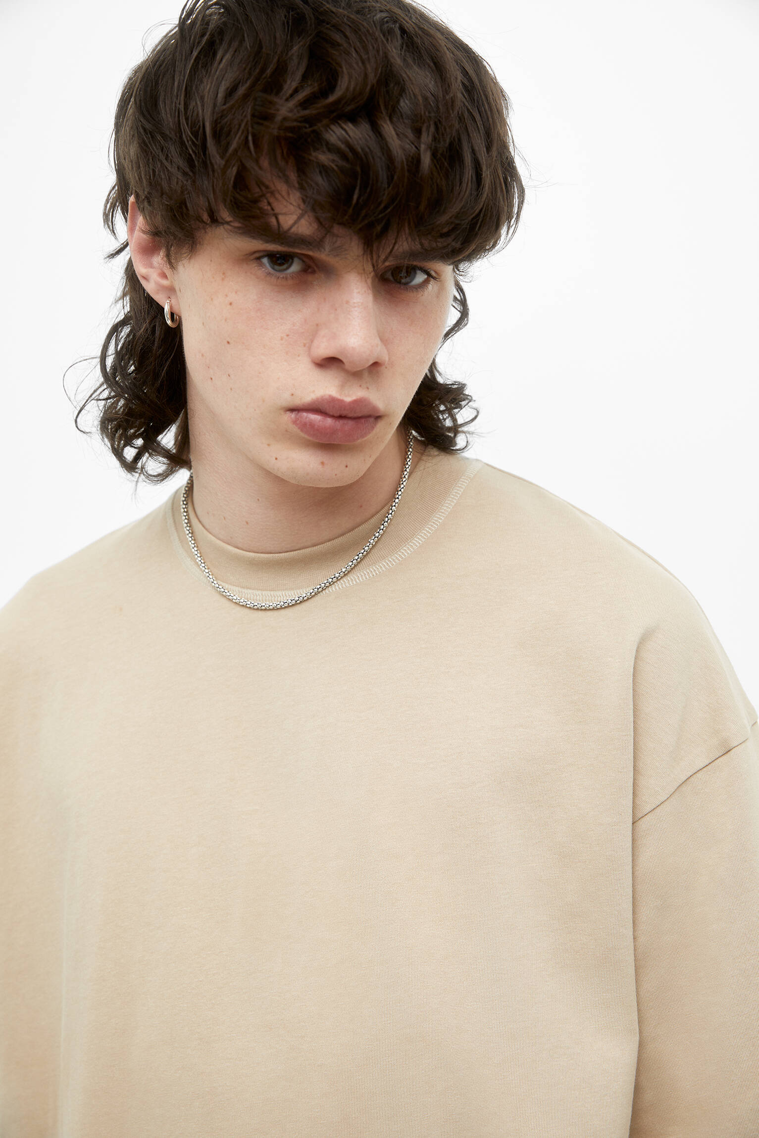 CAMISETA OVERSIZED DE MANGA CURTA - AREIA
