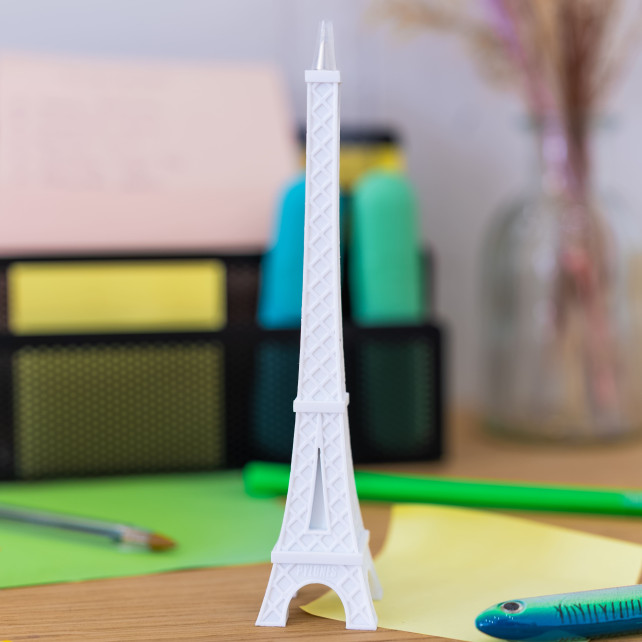 Stylo Tower - Paristory
