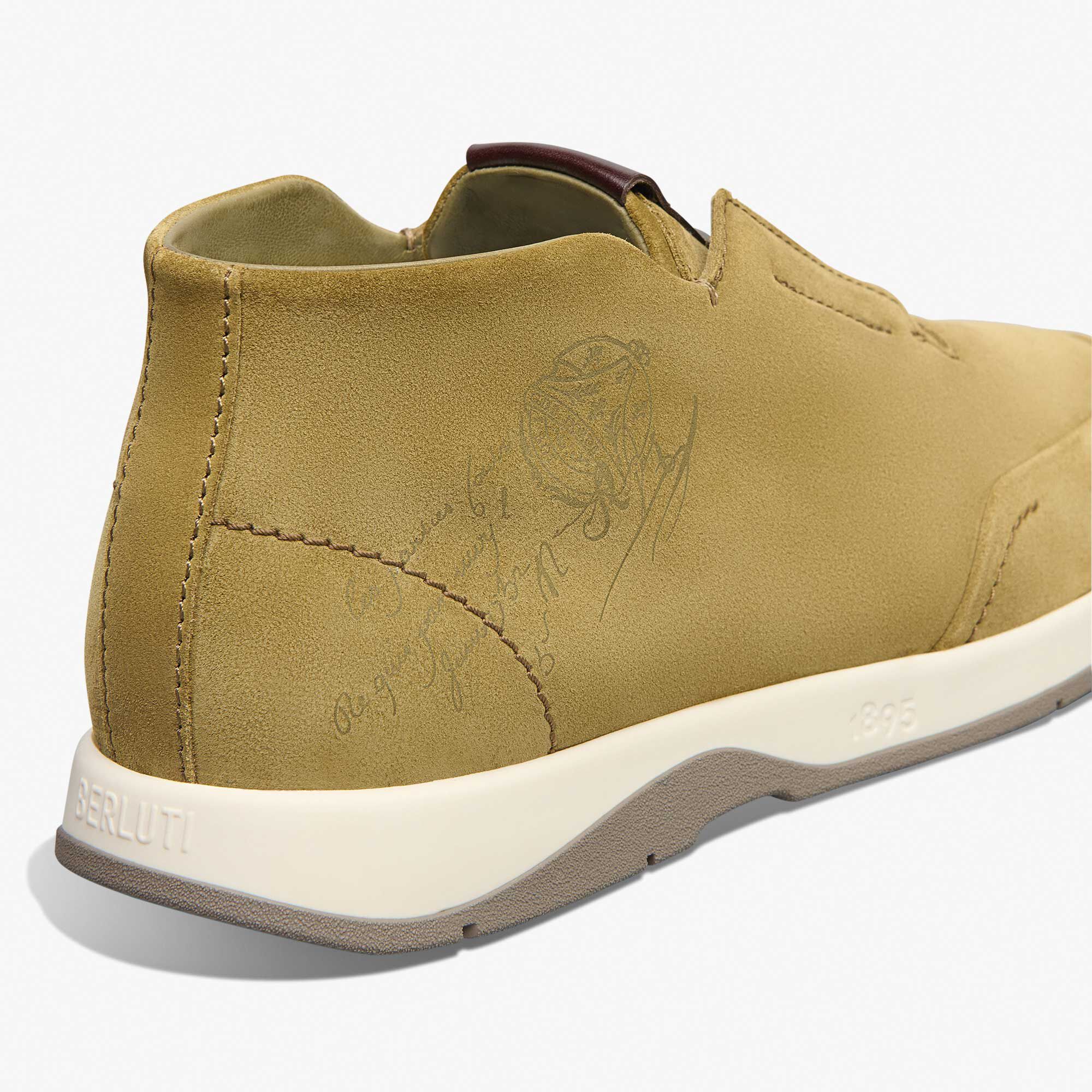 Slip On Échappee En Suède Scritto