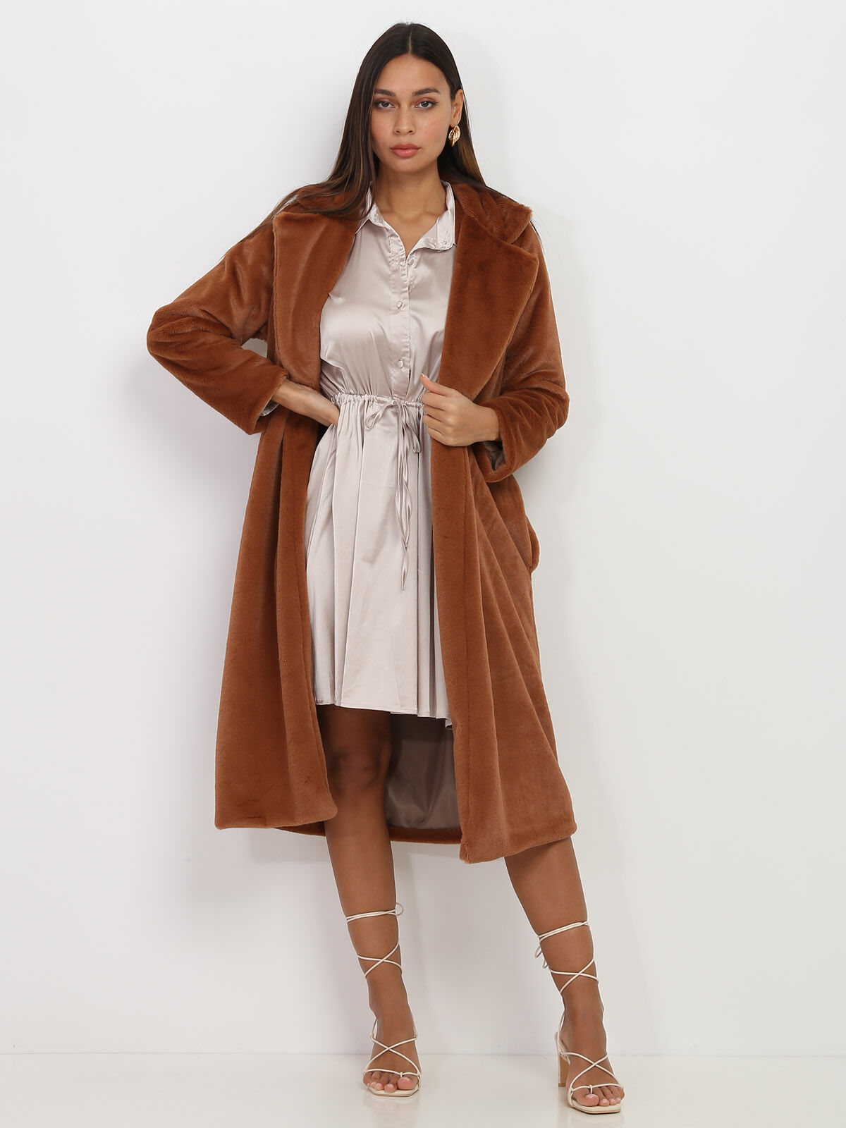 Manteau fausse fourrure ceinturé- Camel