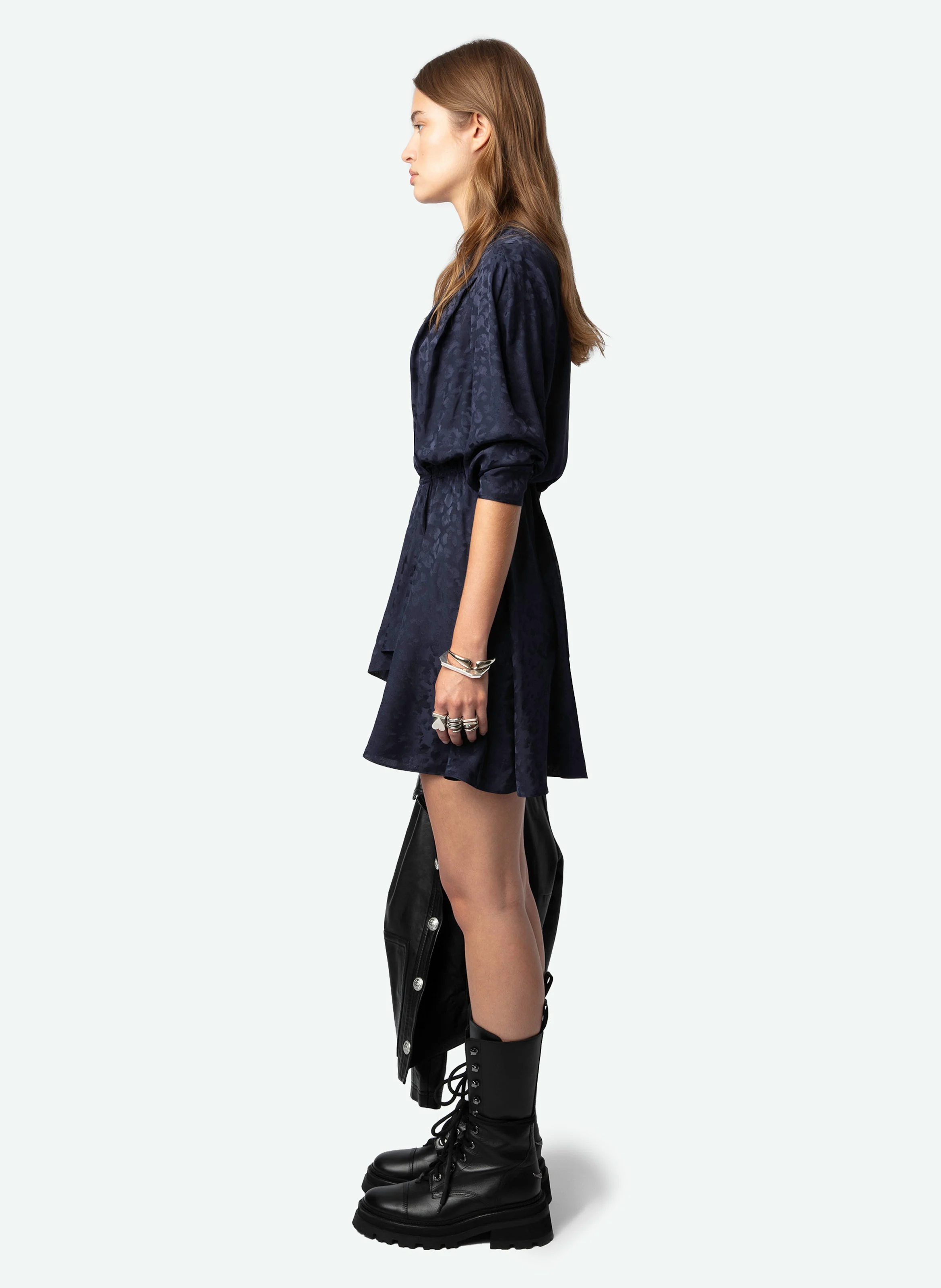 ROGERS - Robe courte col V en soie imprimé | Bleu
