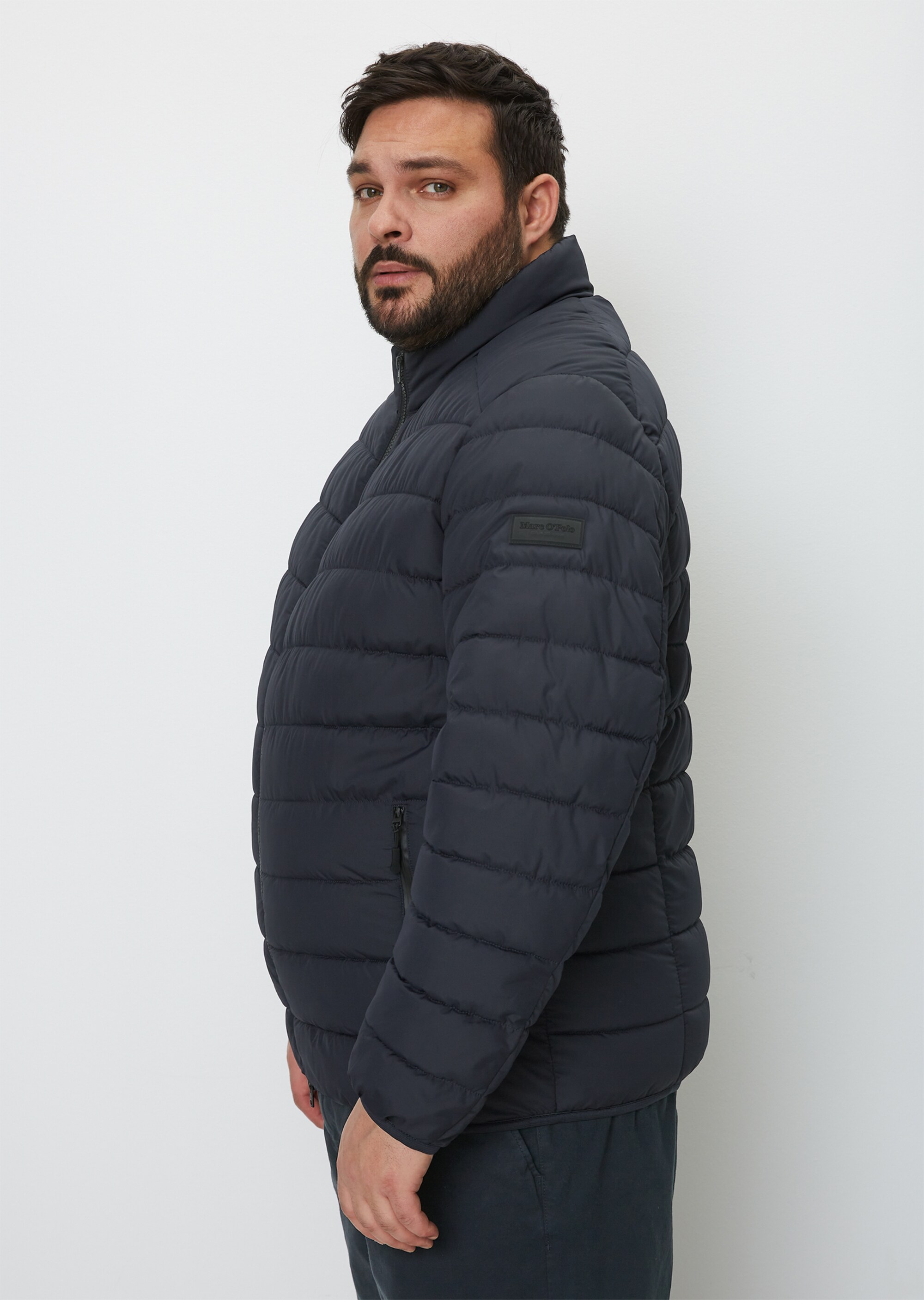 Steppjacke regular in leichter, wasserabweisender Qualität