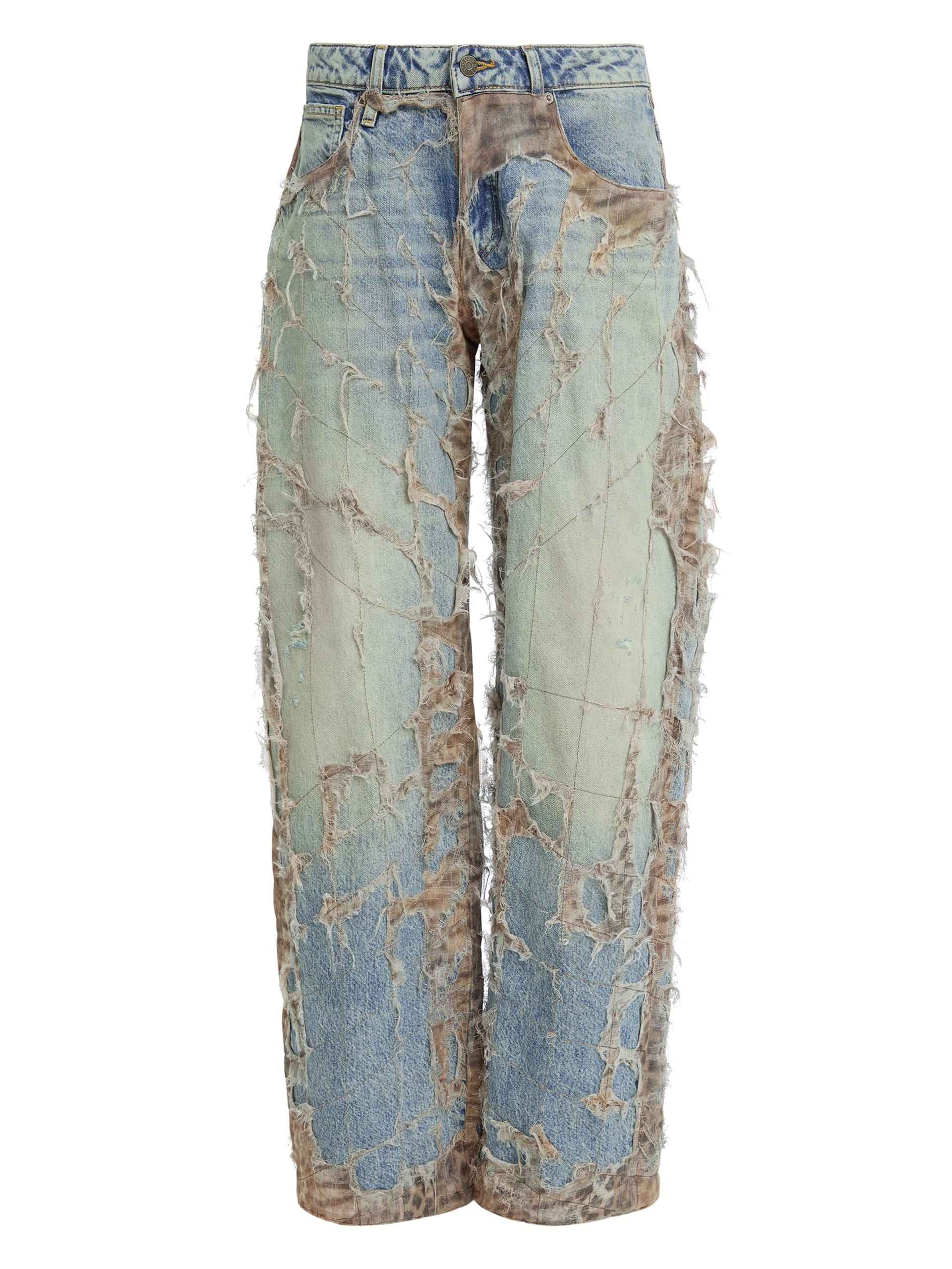 calças jeans largas e queimadas