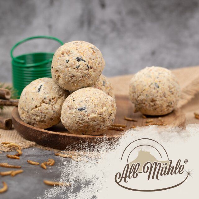 Lyra Pet® Meisenknödel aus der Alb-Mühle ohne Netz à 85 g inkl. Spender - Protein