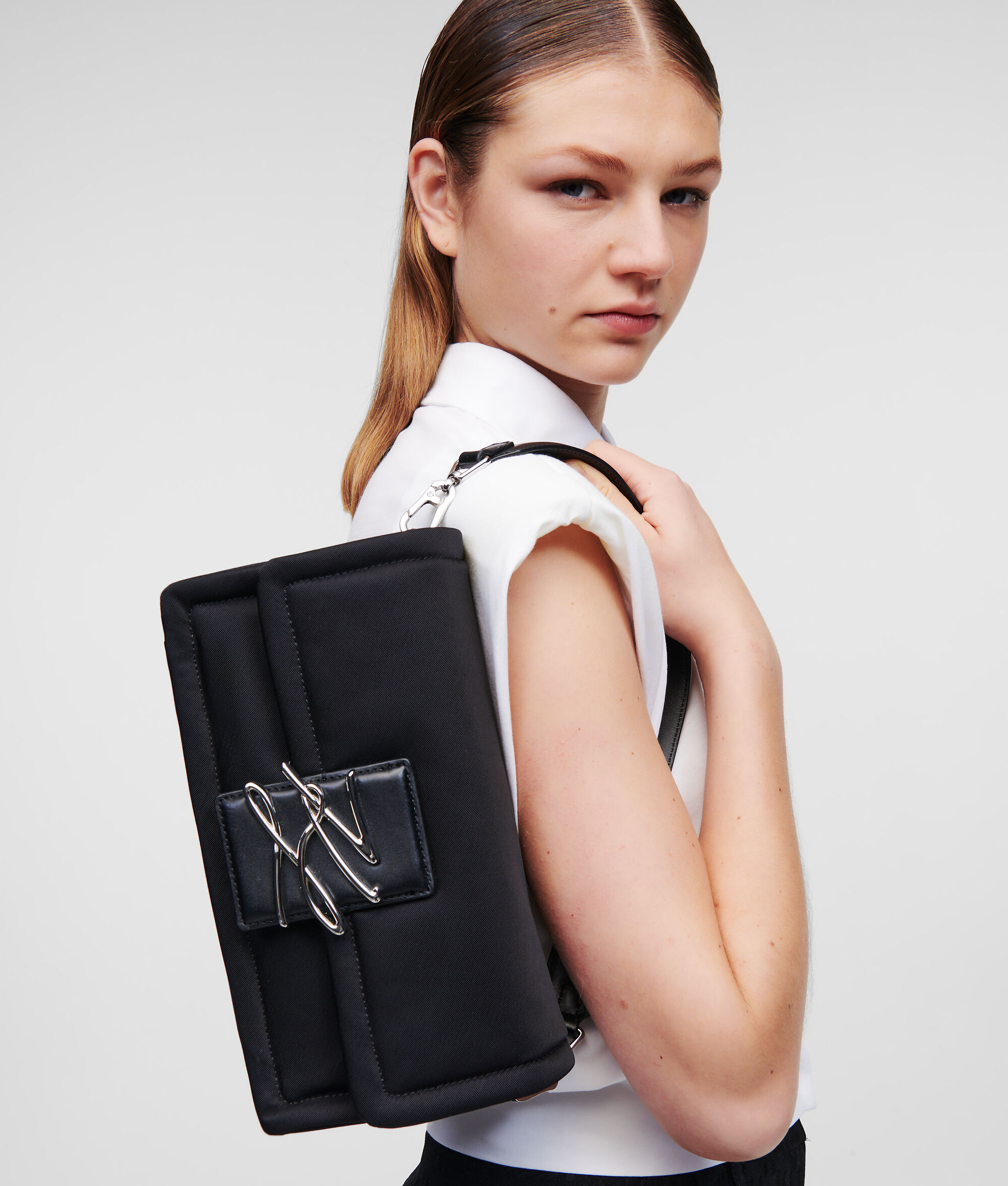 SAC BAGUETTE EN NYLON K/AUTOGRAPH SOFT