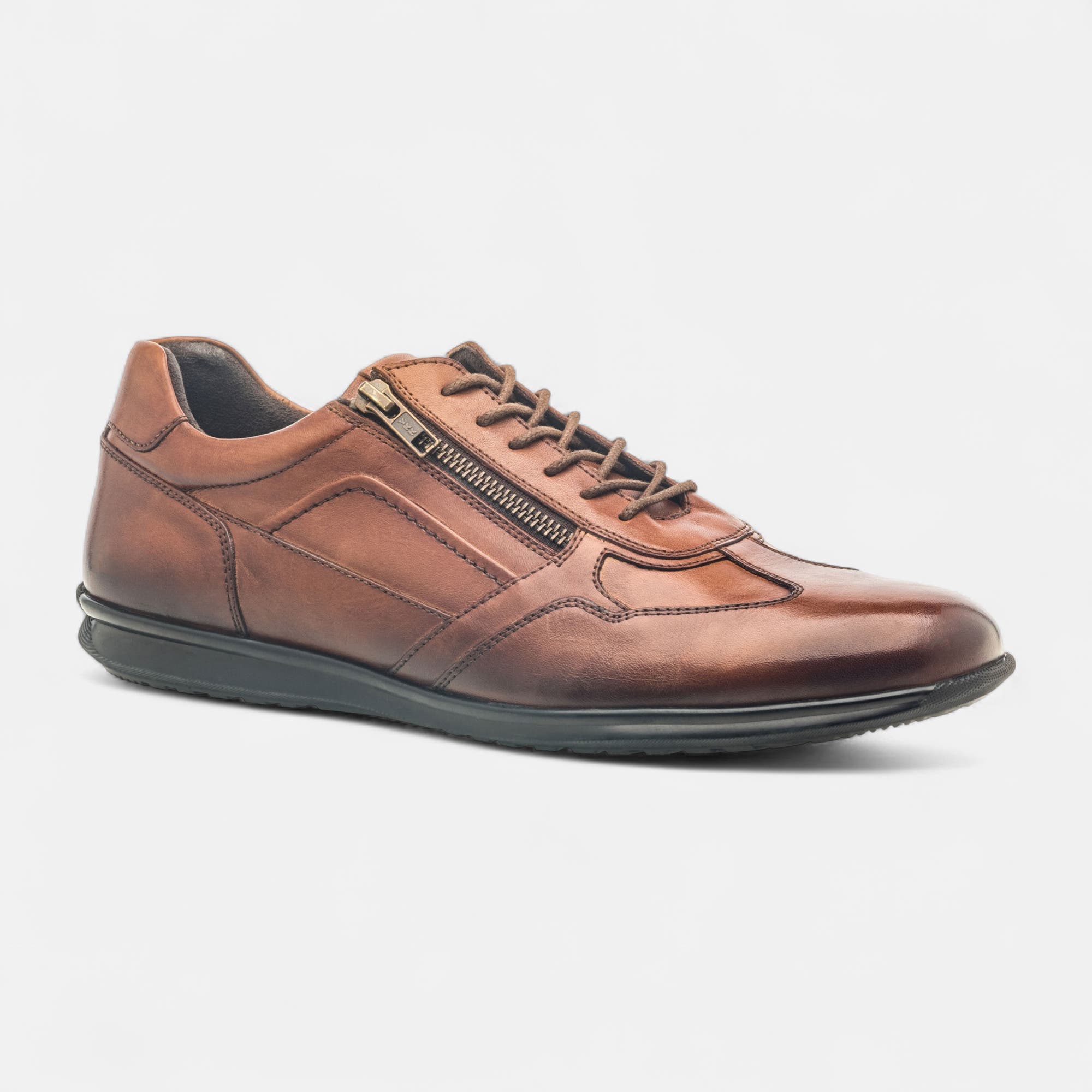 Baskets basses Homme en cuir cognac