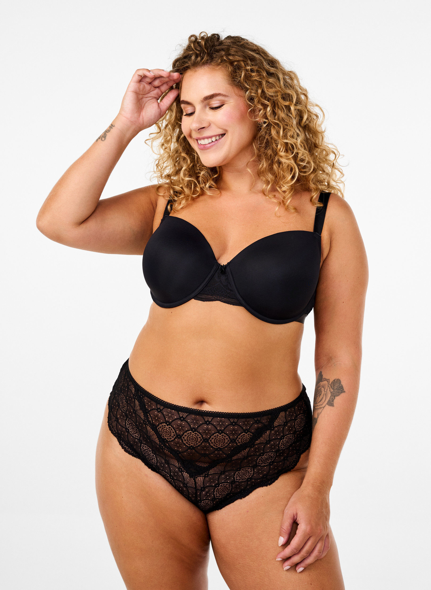 Brazilian blondetrusse