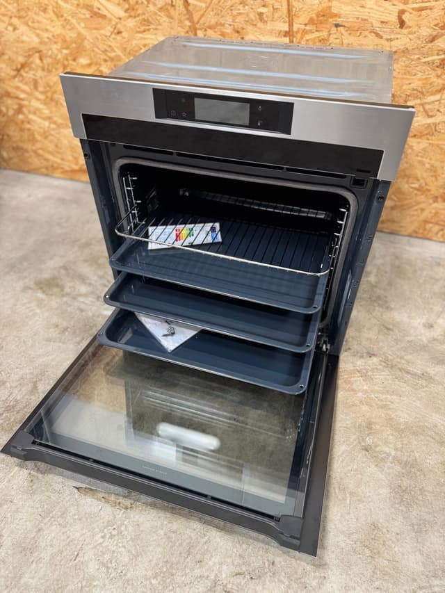 AEG indbygningsovn BFP8002M